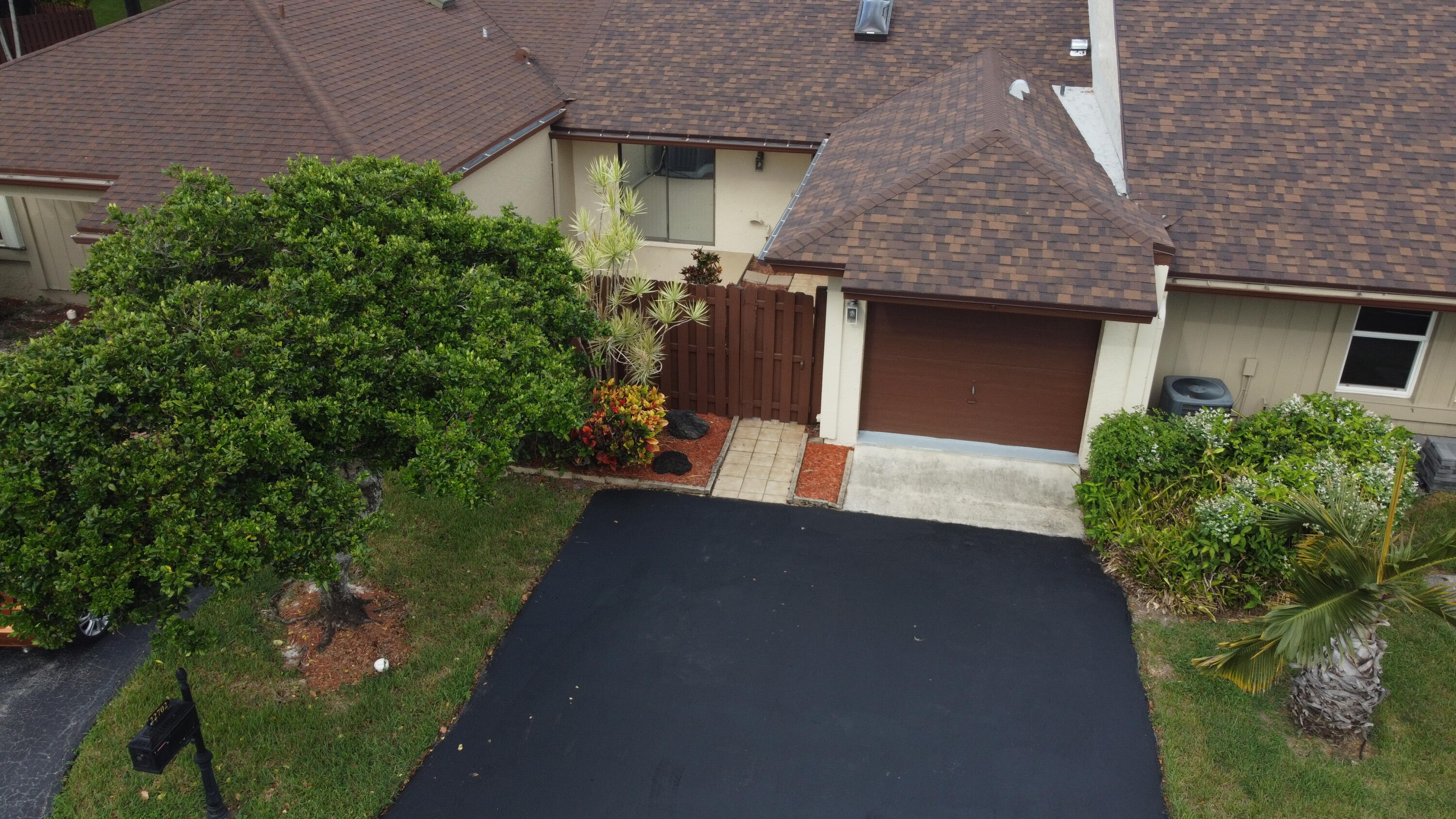 22702 Vistawood Way