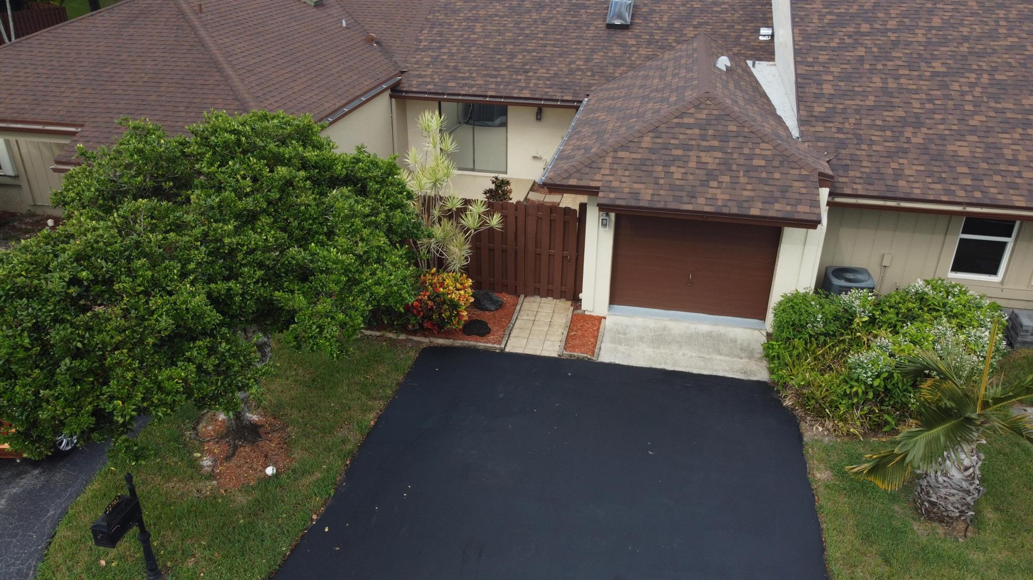 22702 Vistawood Way