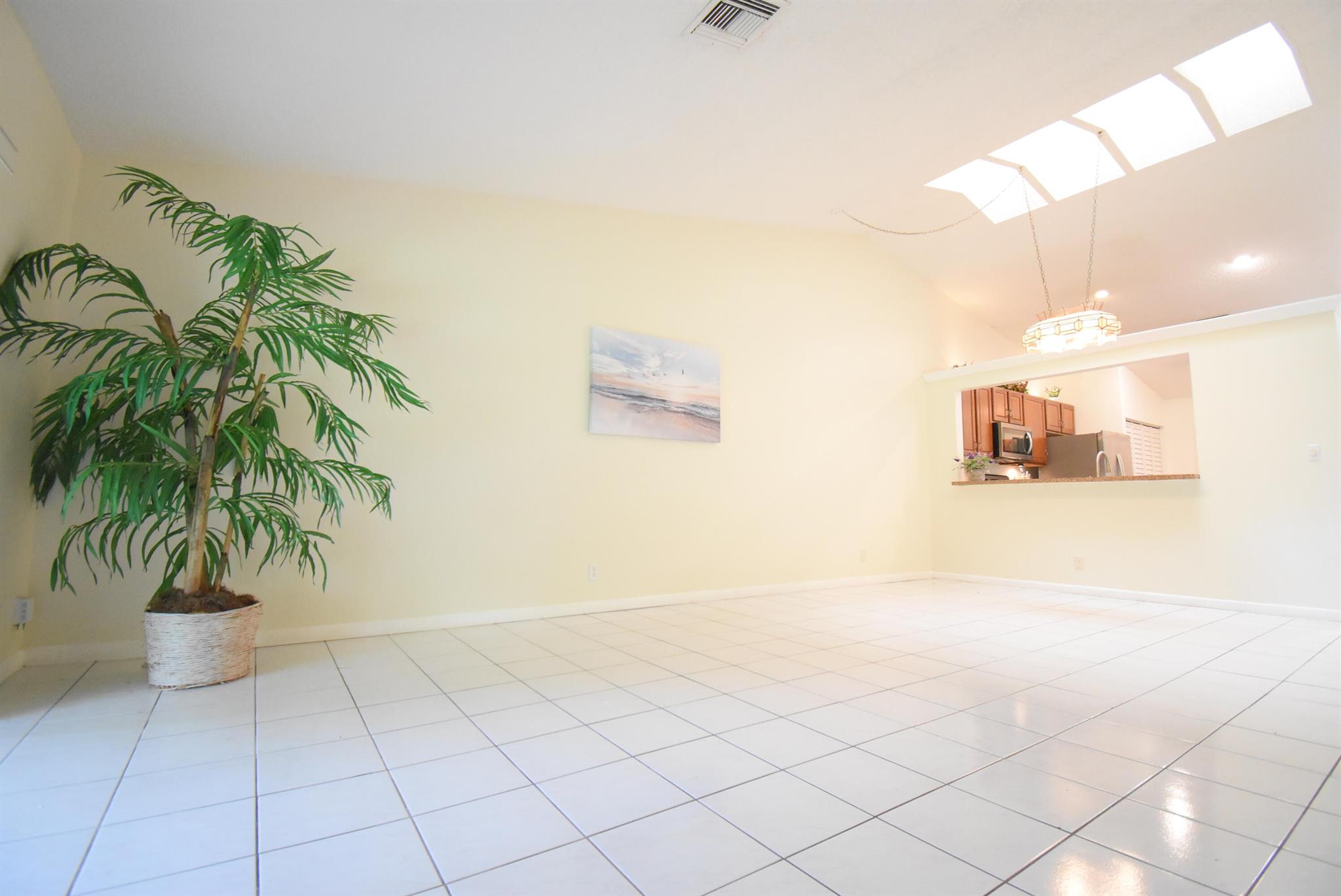 22702 Vistawood Way