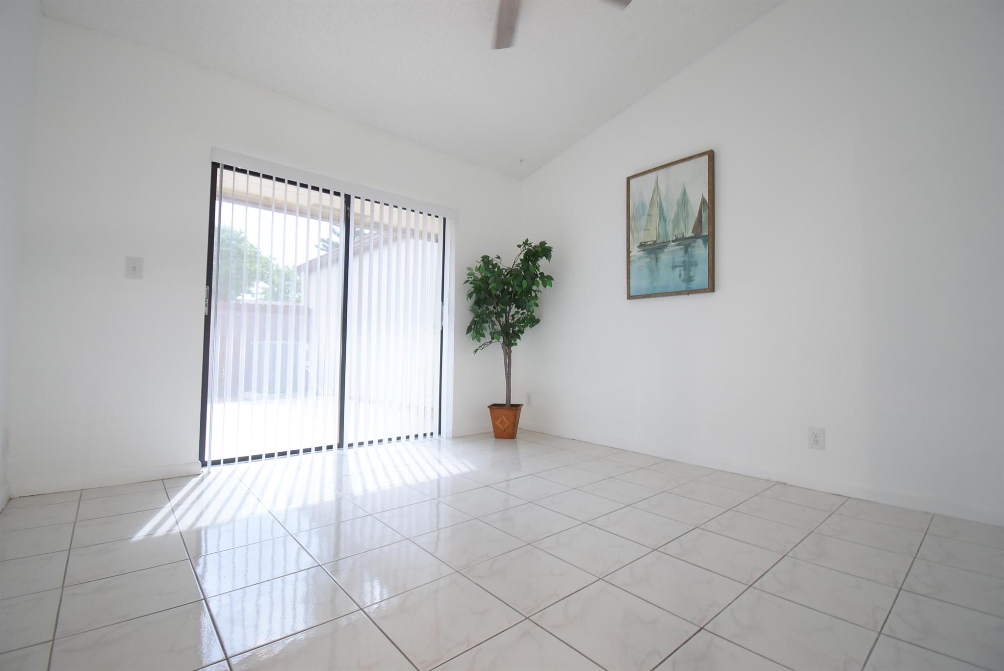 22702 Vistawood Way