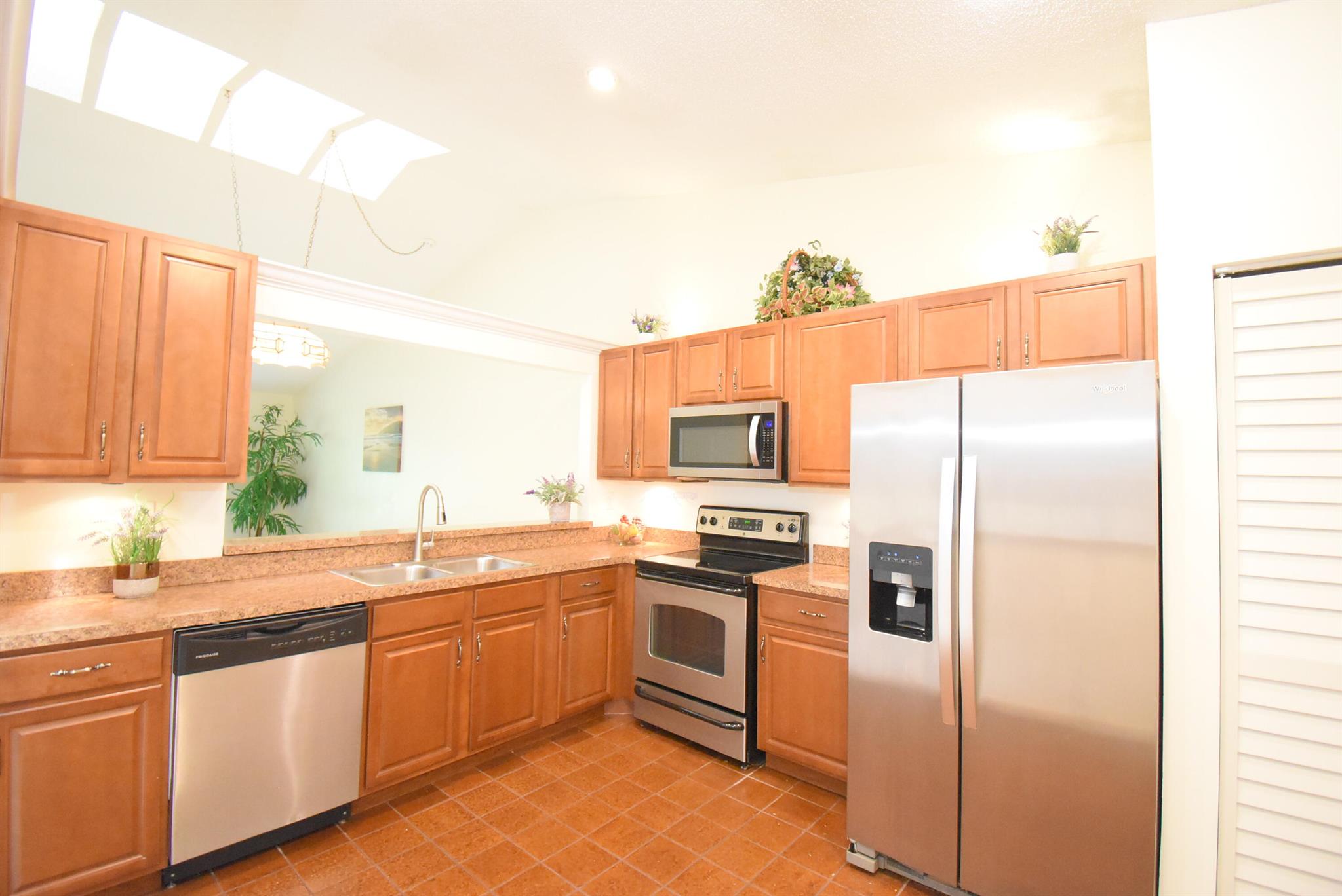 22702 Vistawood Way