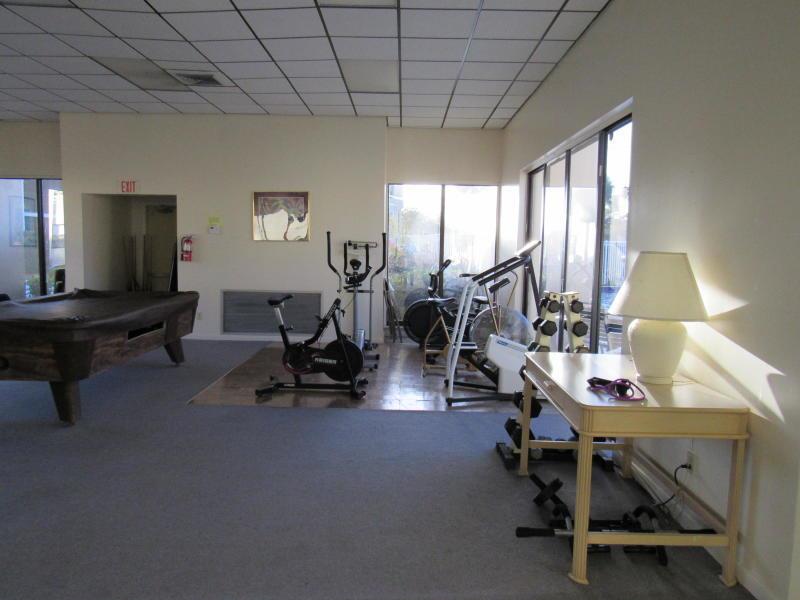 2050 Oleander Boulevard 4-101