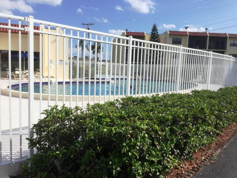 2050 Oleander Boulevard 4-101