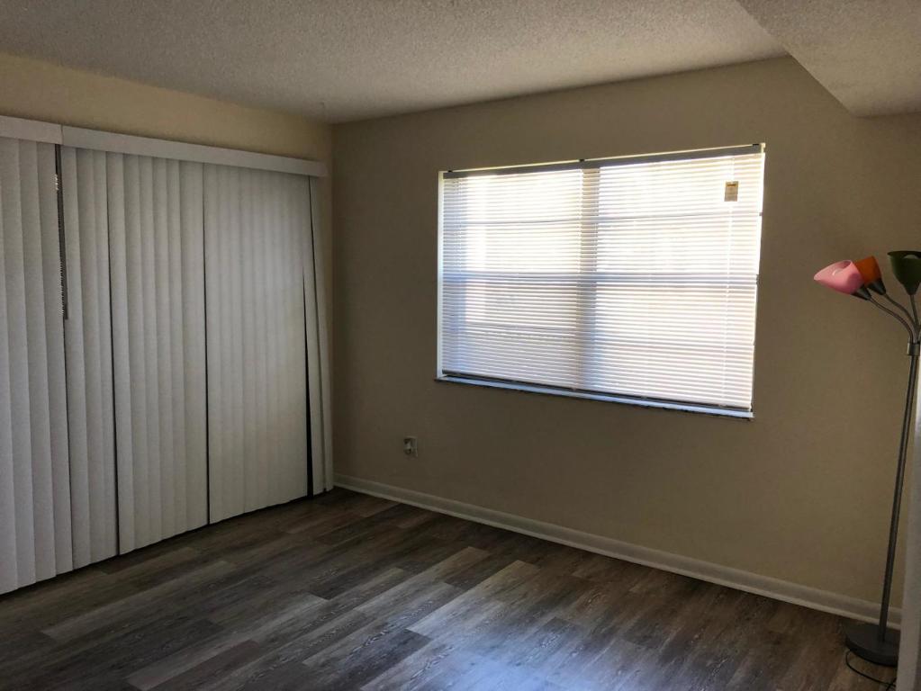 2050 Oleander Boulevard 4-101