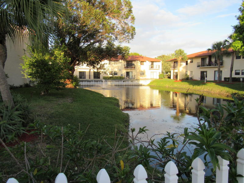 2050 Oleander Boulevard 4-101