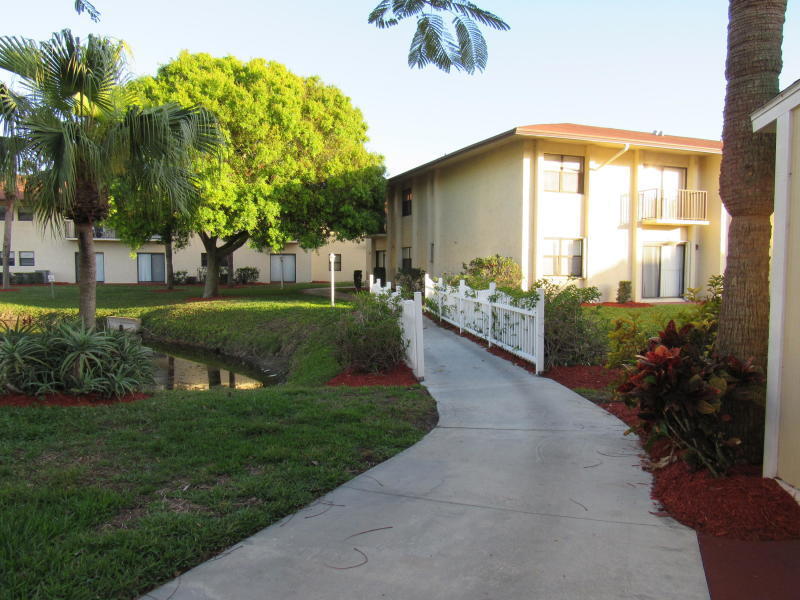 2050 Oleander Boulevard 4-101