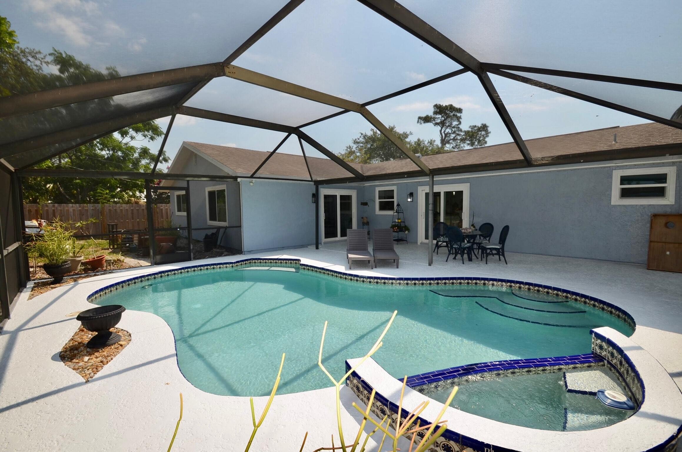 2044 SE Crowberry Drive