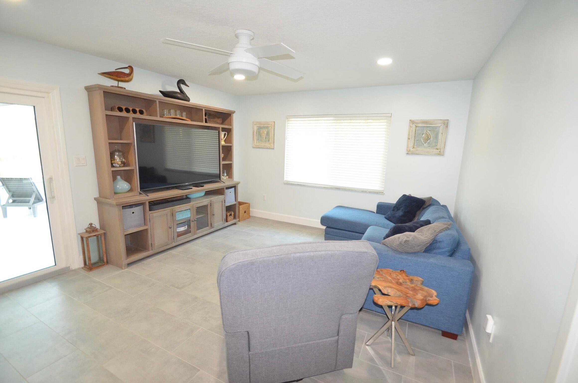 2044 SE Crowberry Drive