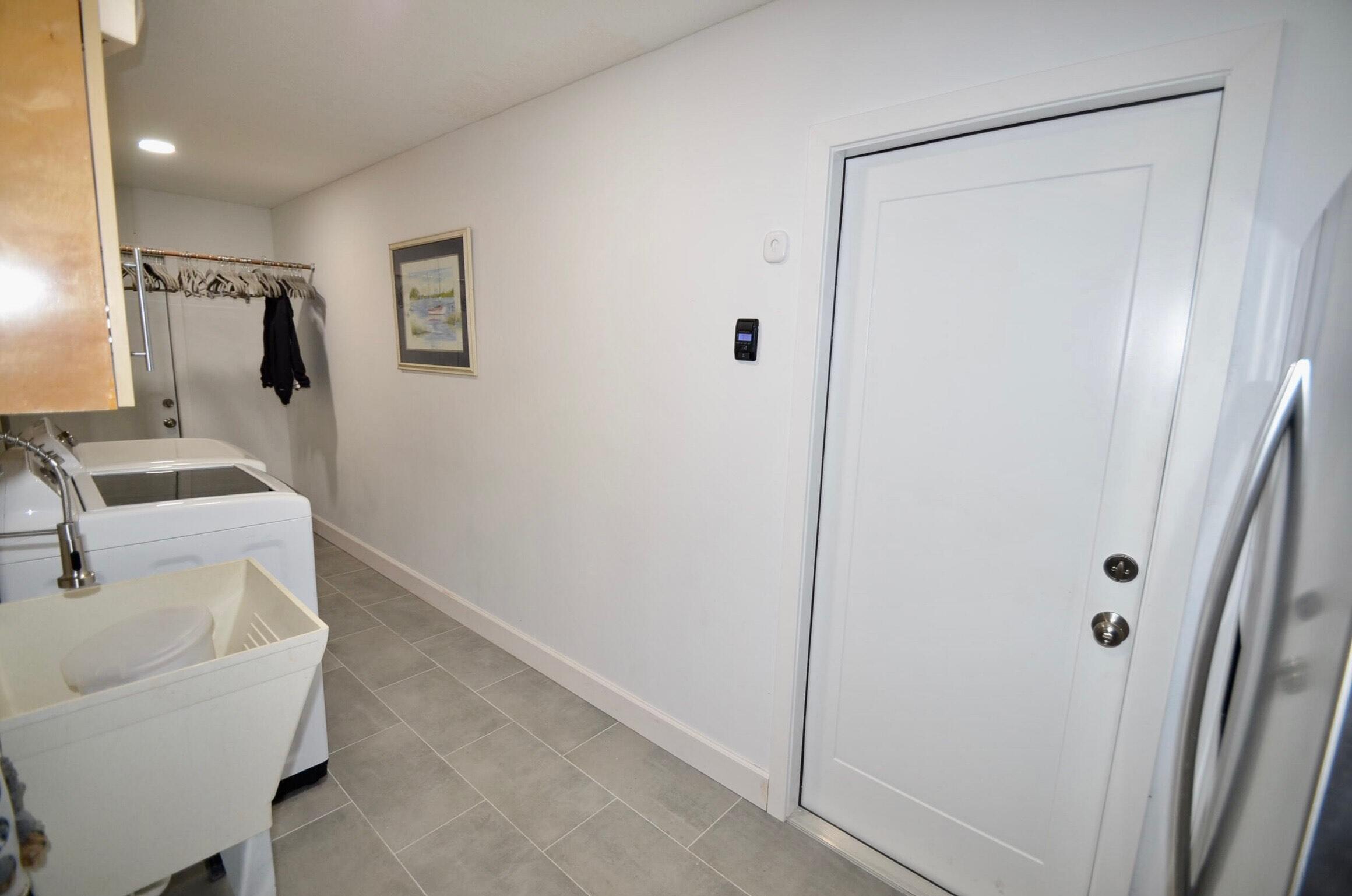 2044 SE Crowberry Drive