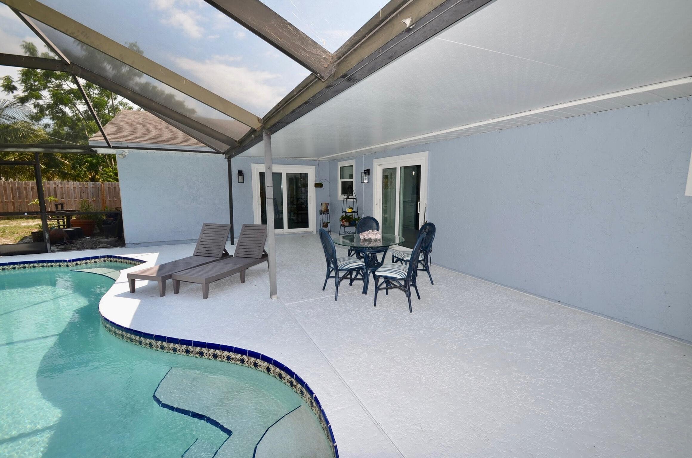 2044 SE Crowberry Drive