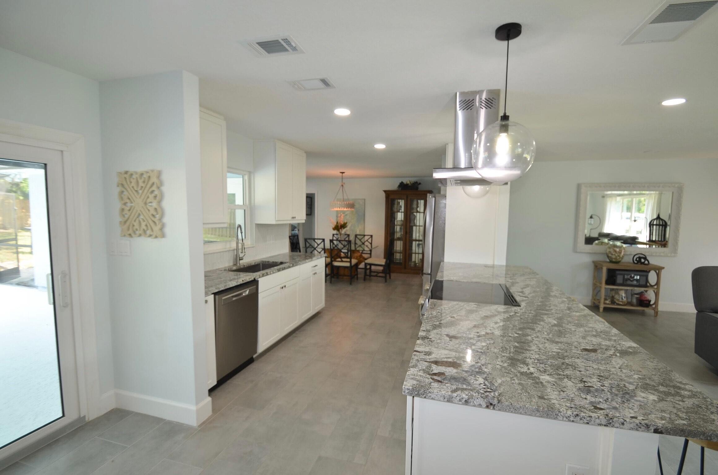 2044 SE Crowberry Drive