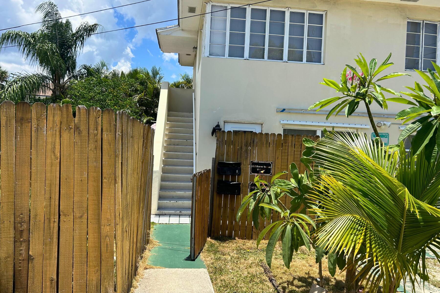 330 S Ocean Breeze 2