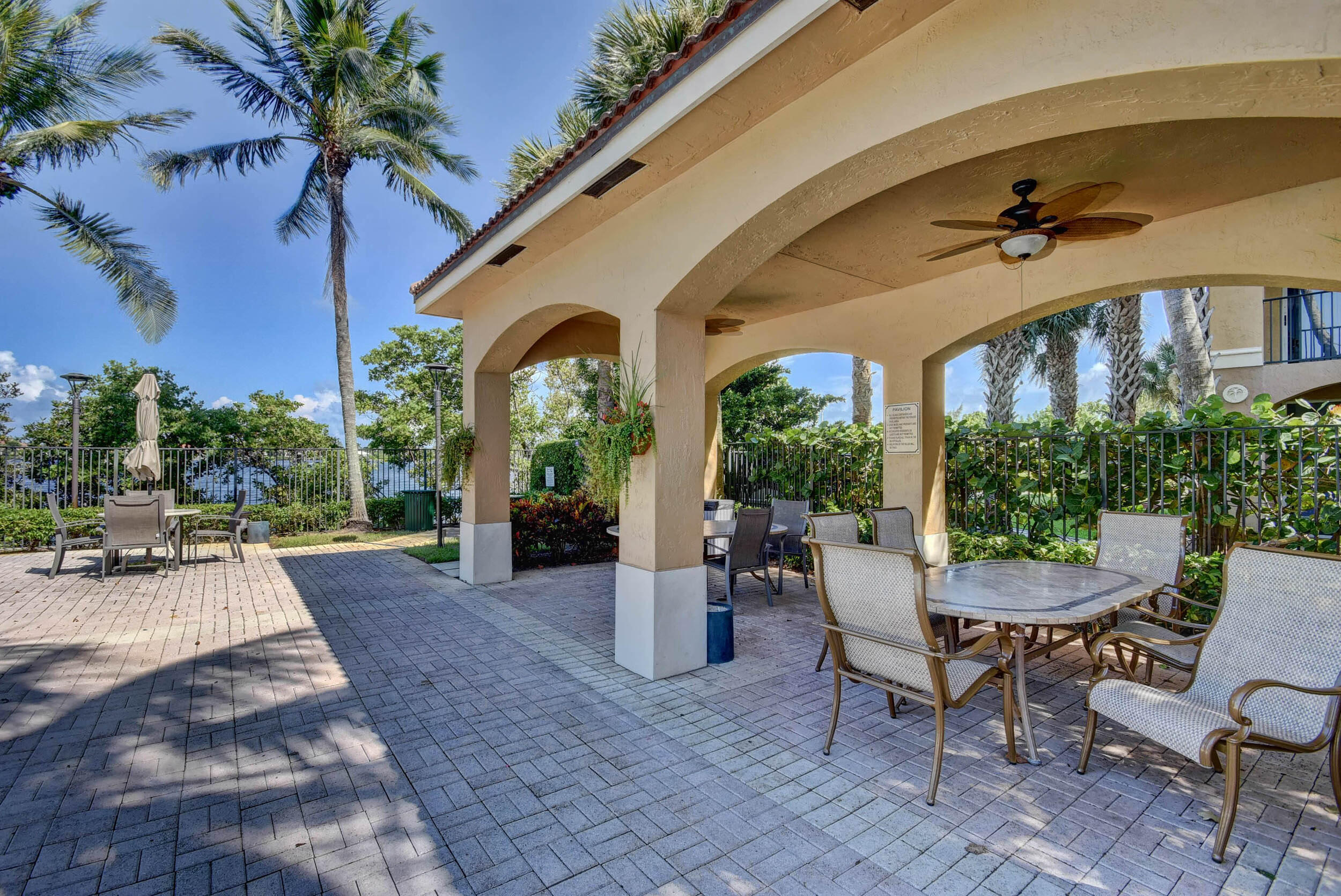 1200 Scotia Drive 405