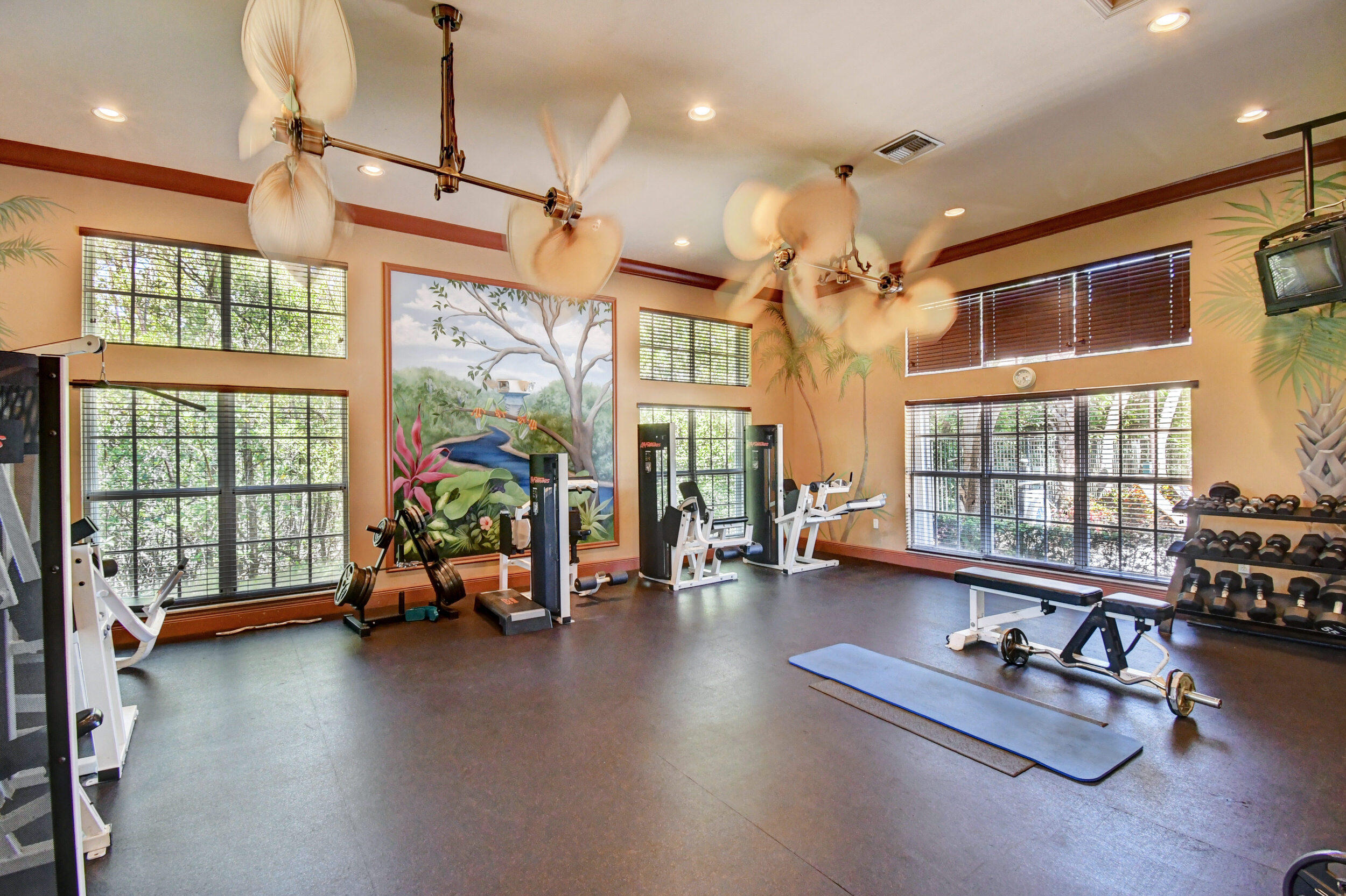 1200 Scotia Drive 405