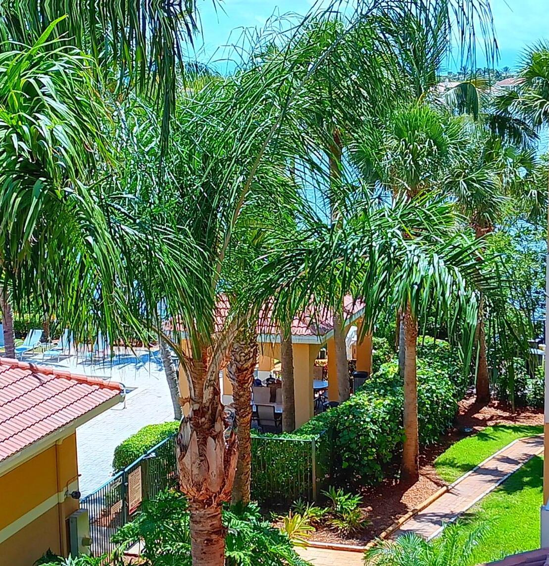 1200 Scotia Drive 405