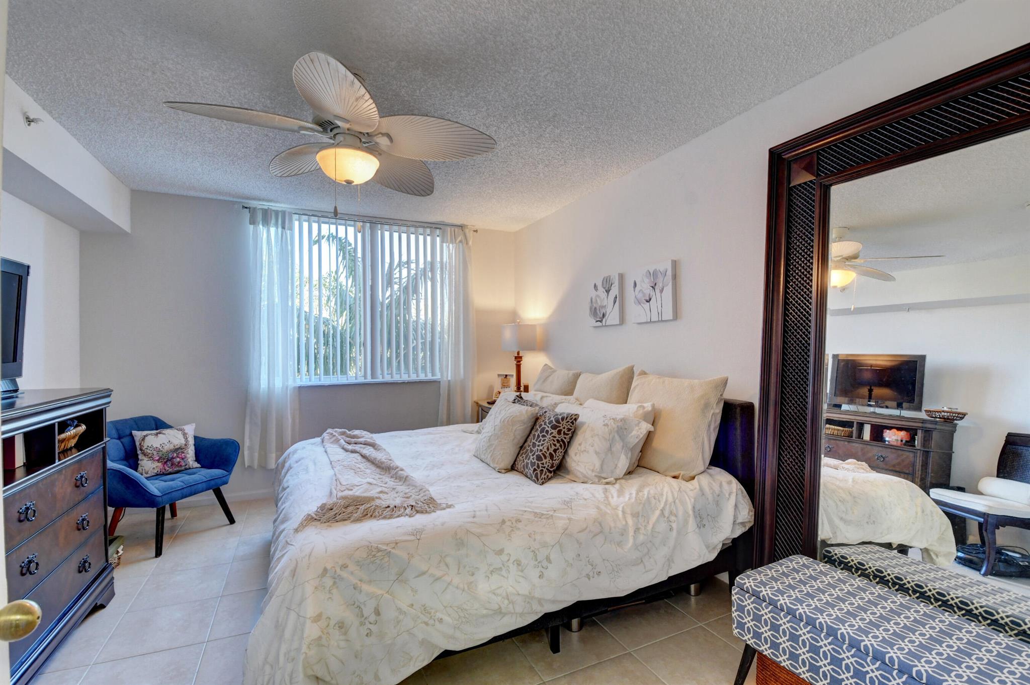 1200 Scotia Drive 405