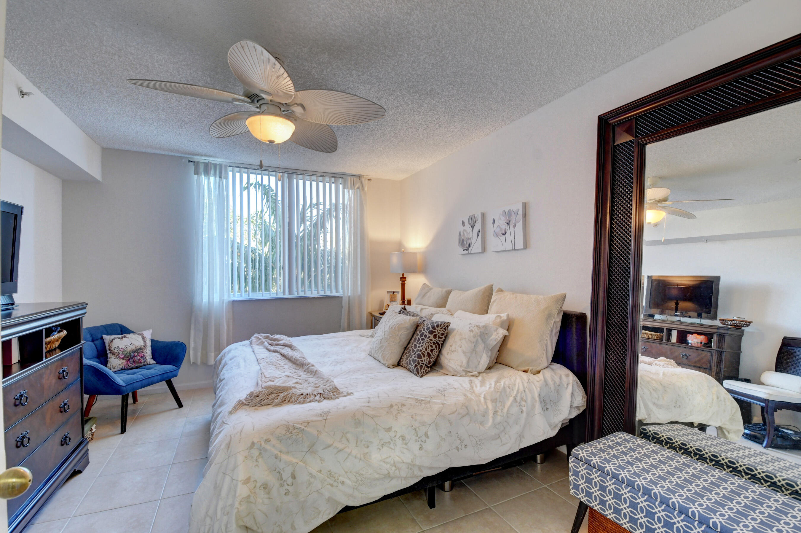 1200 Scotia Drive 405