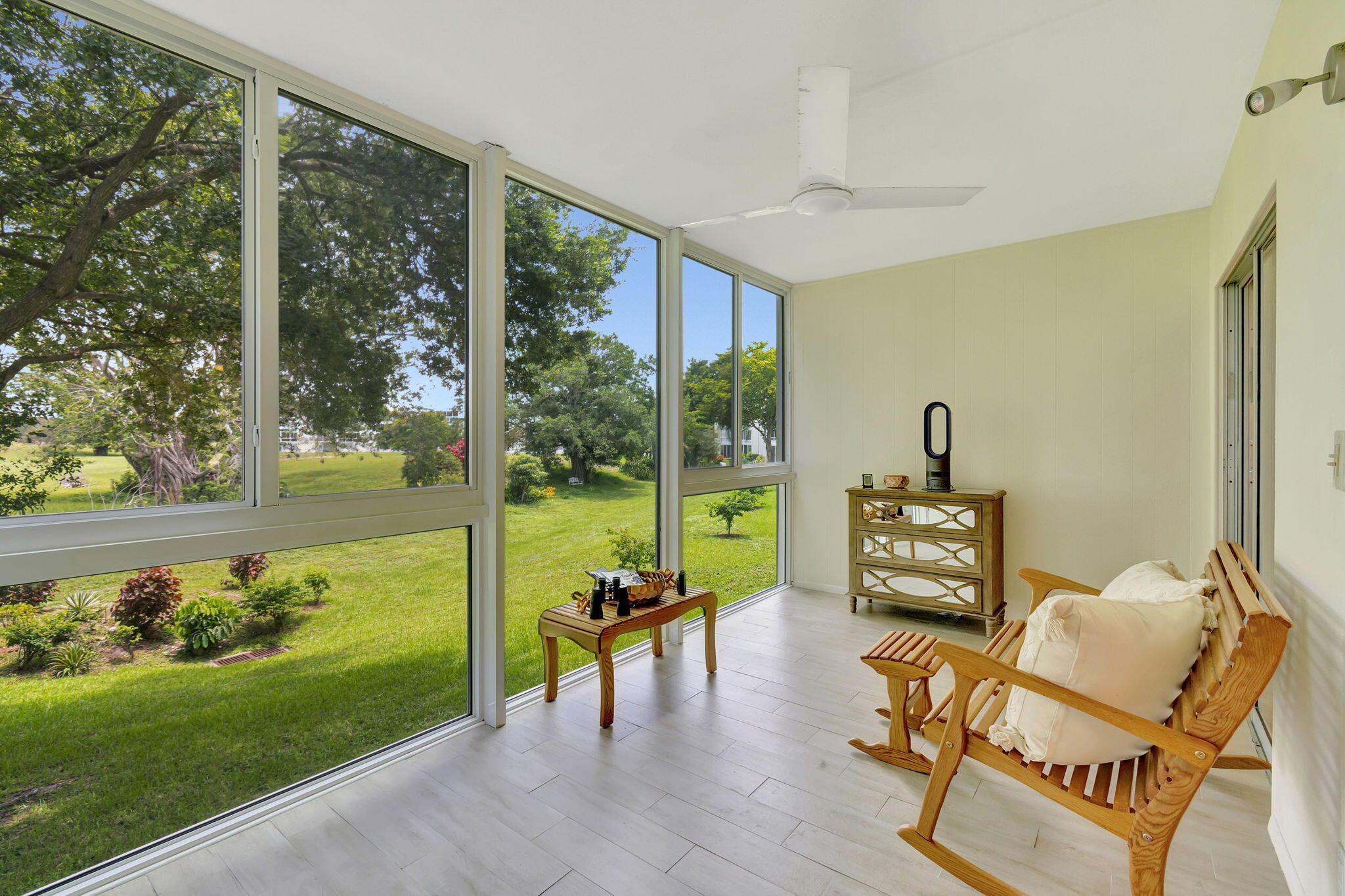 2042 Ventnor O