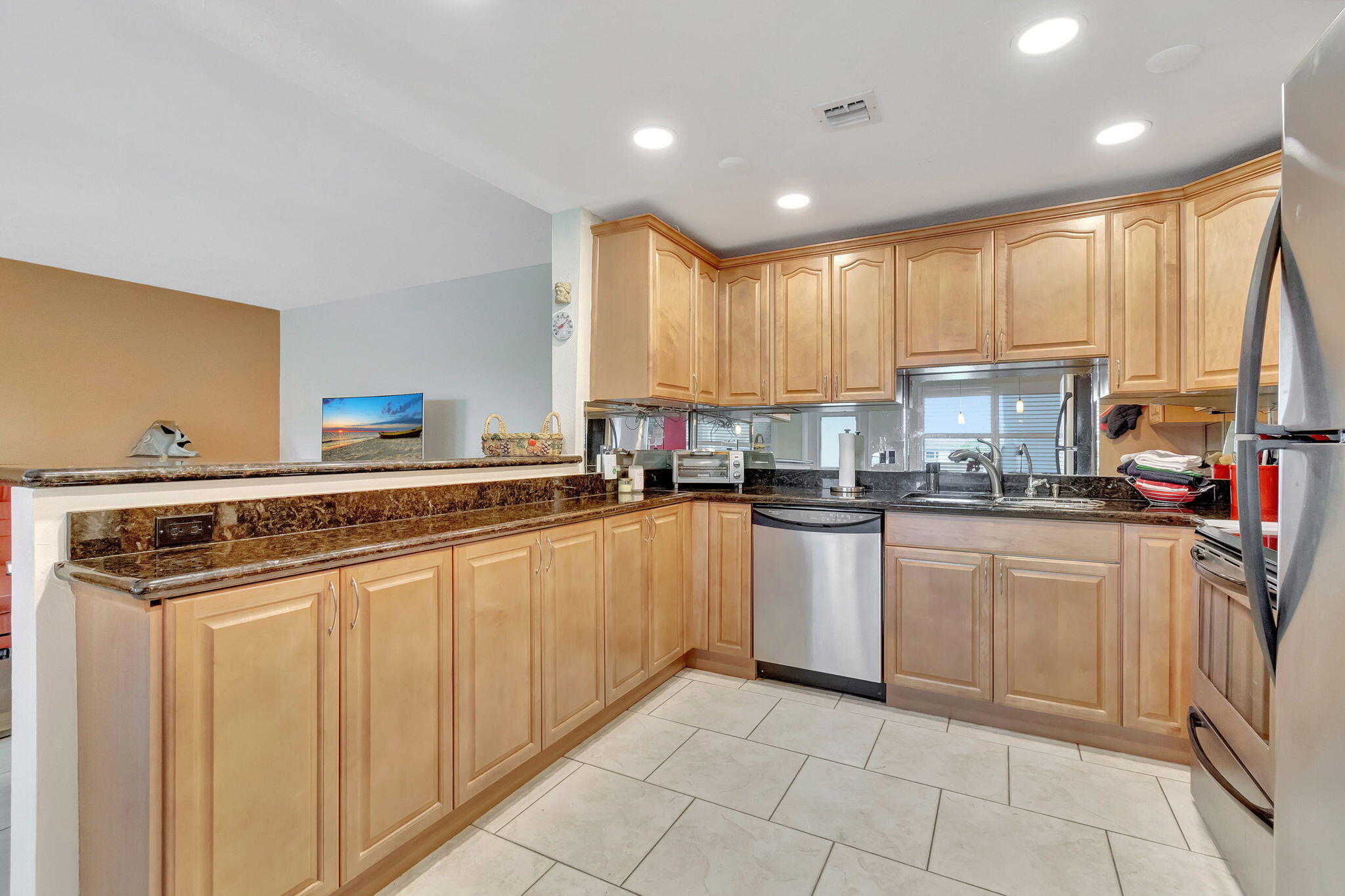 2042 Ventnor O