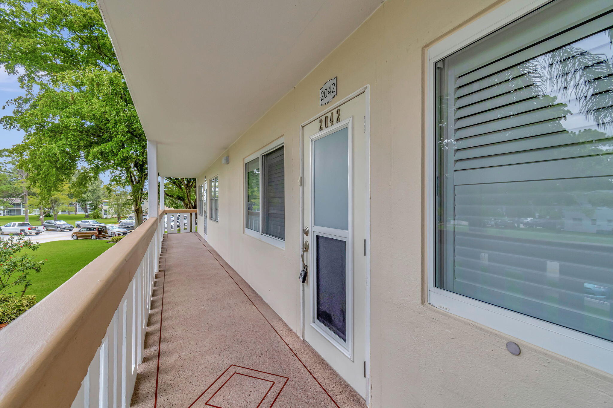2042 Ventnor O
