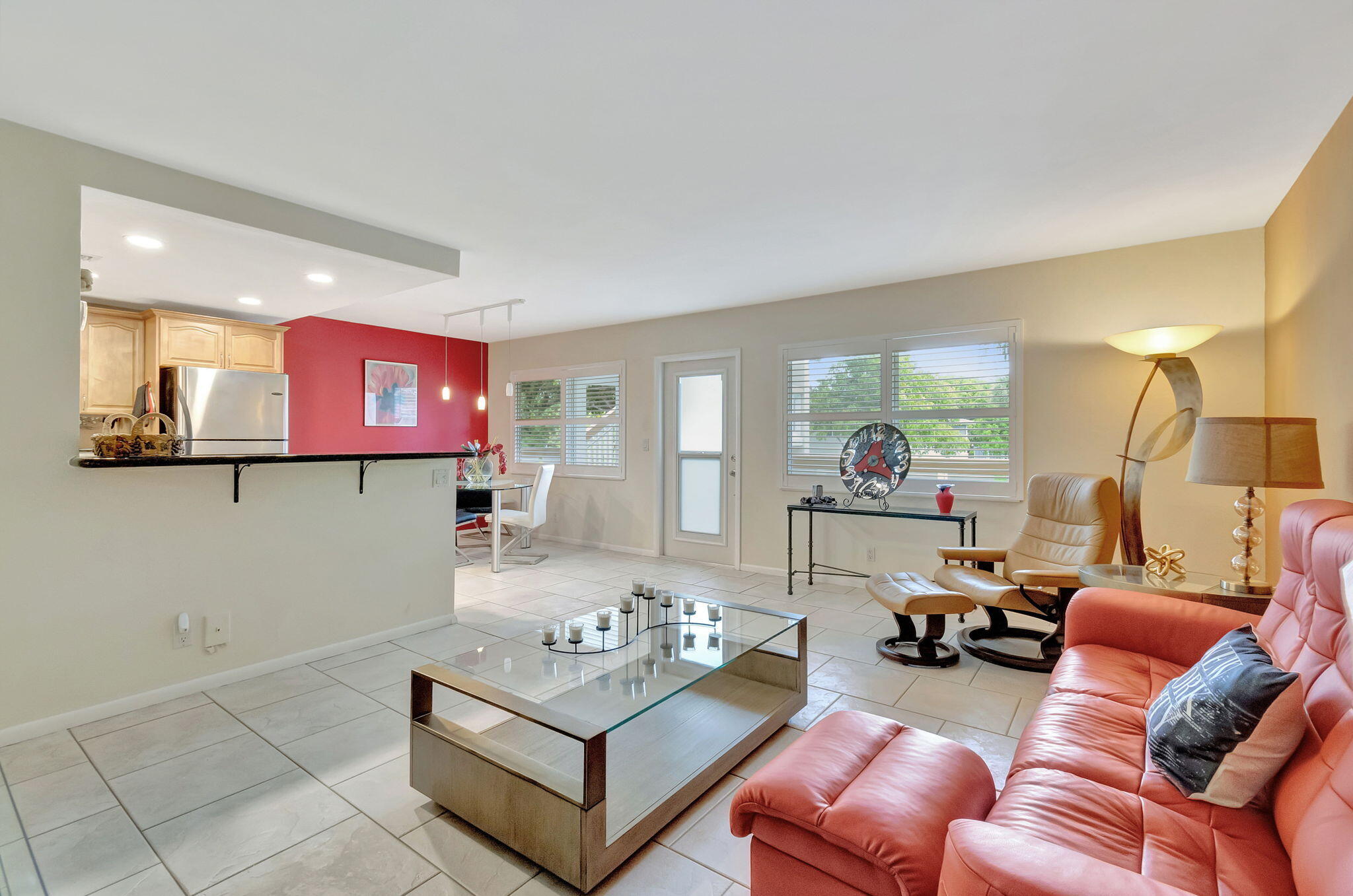 2042 Ventnor O