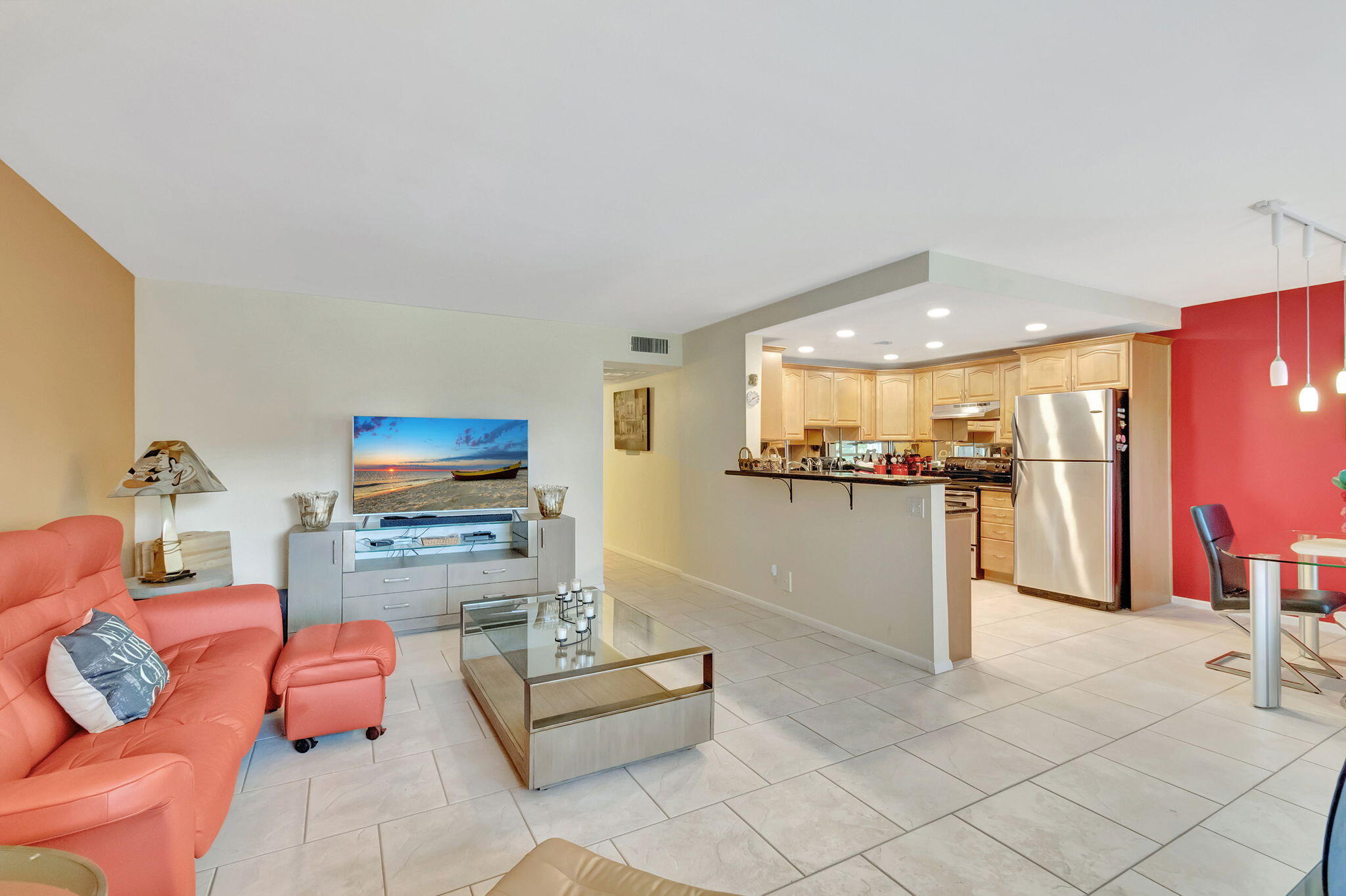 2042 Ventnor O