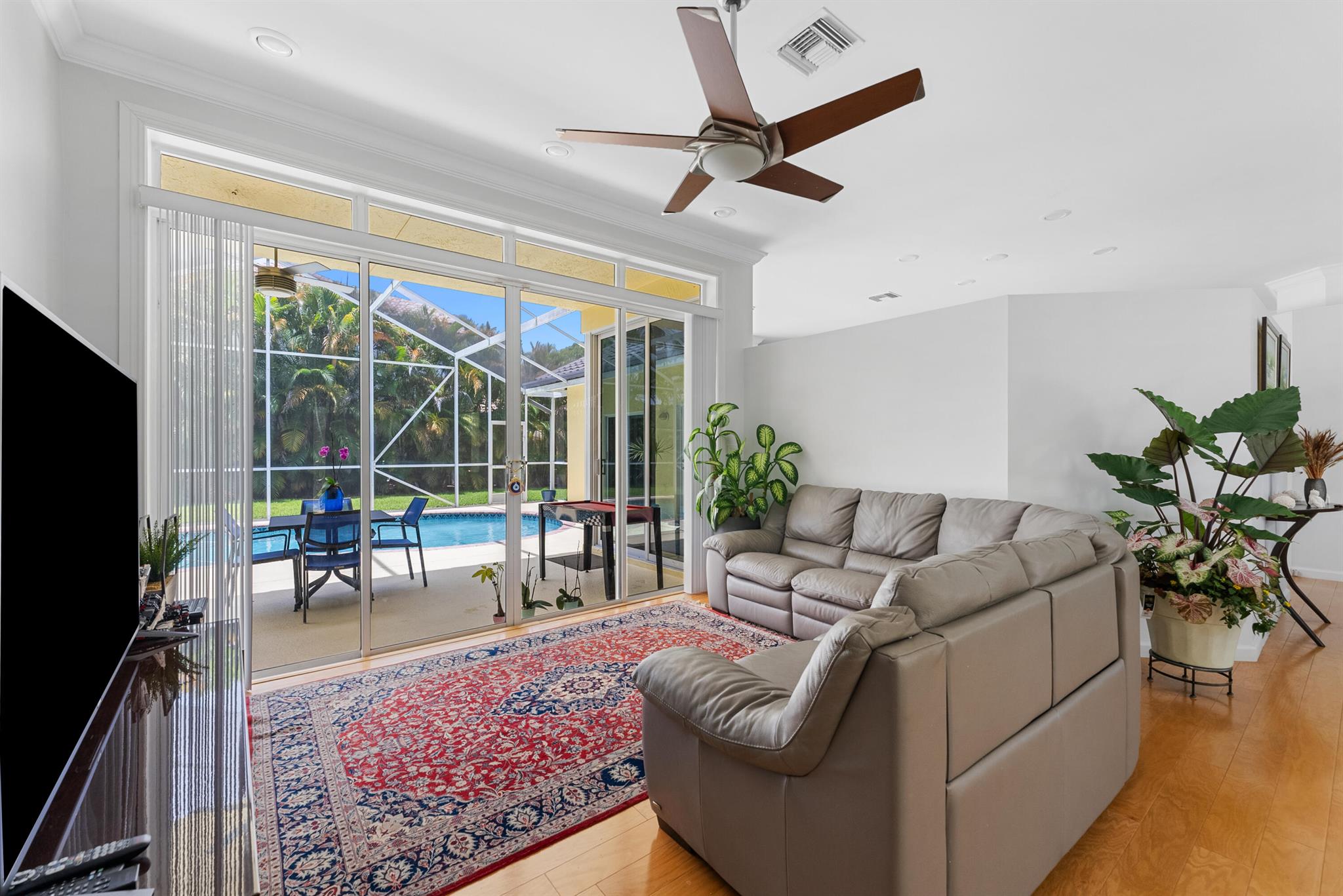 10888 Avenida Santa Ana