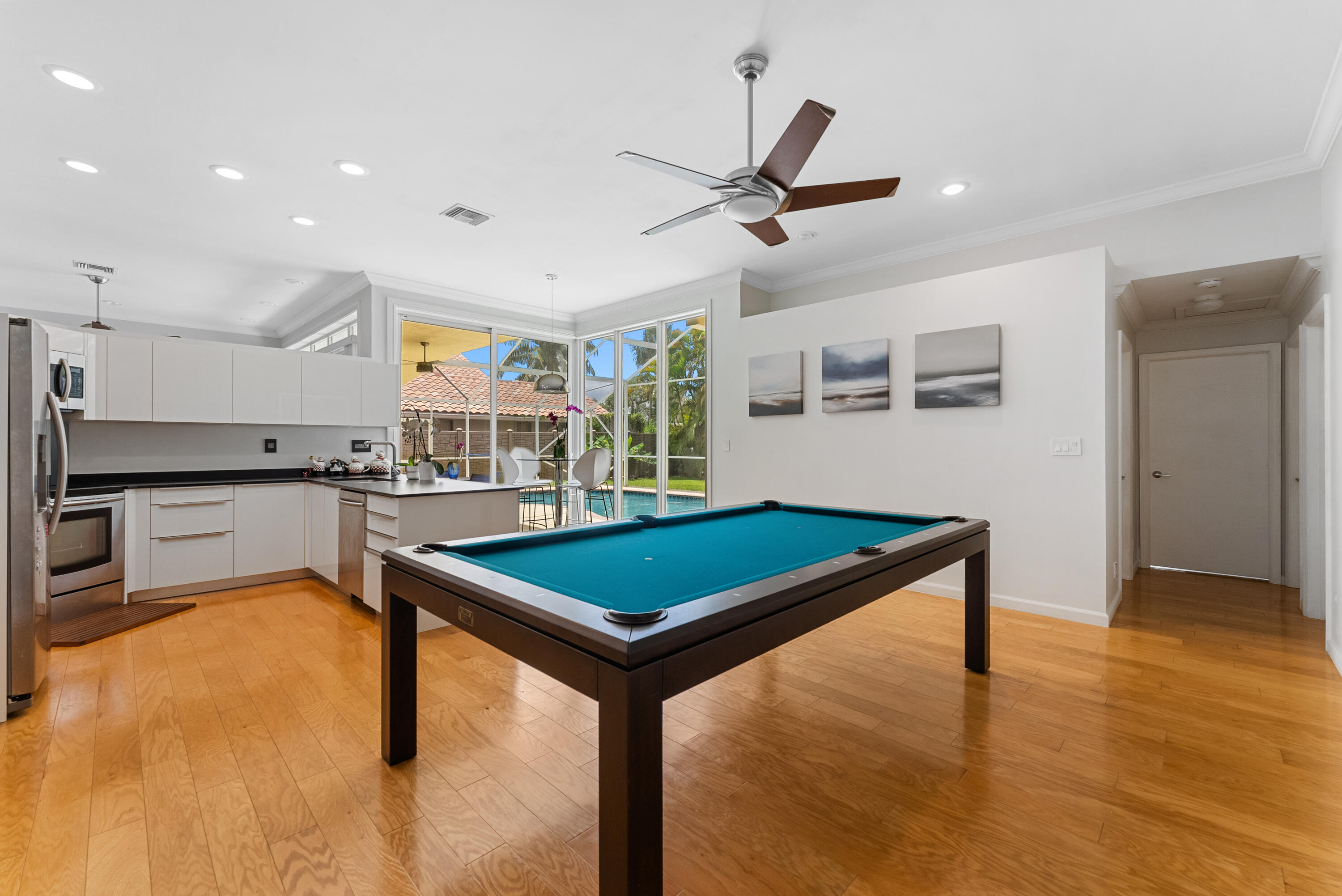 10888 Avenida Santa Ana