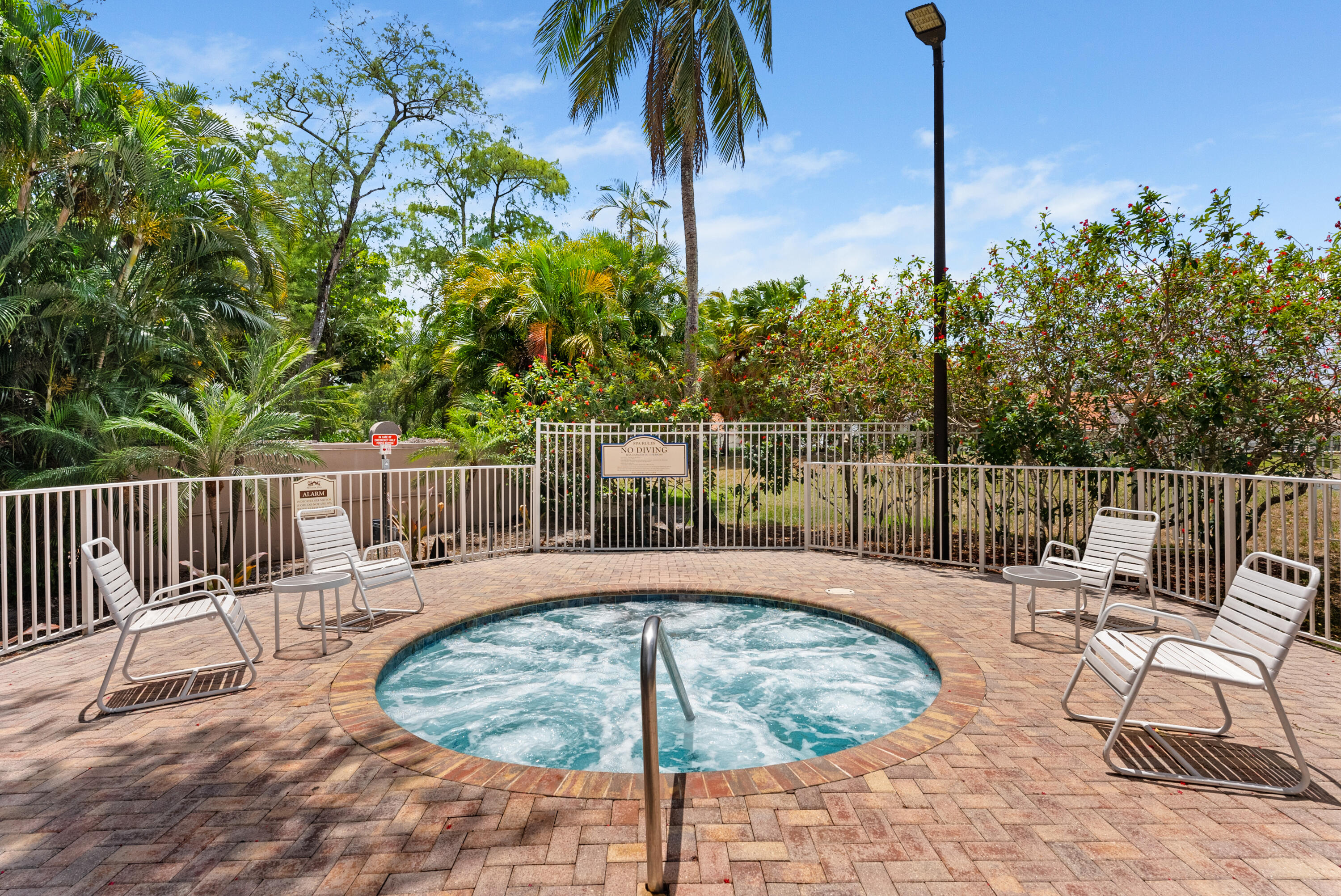 10888 Avenida Santa Ana