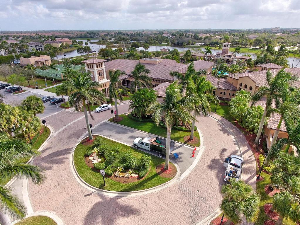 12093 NW Nw 79 Court, Parkland