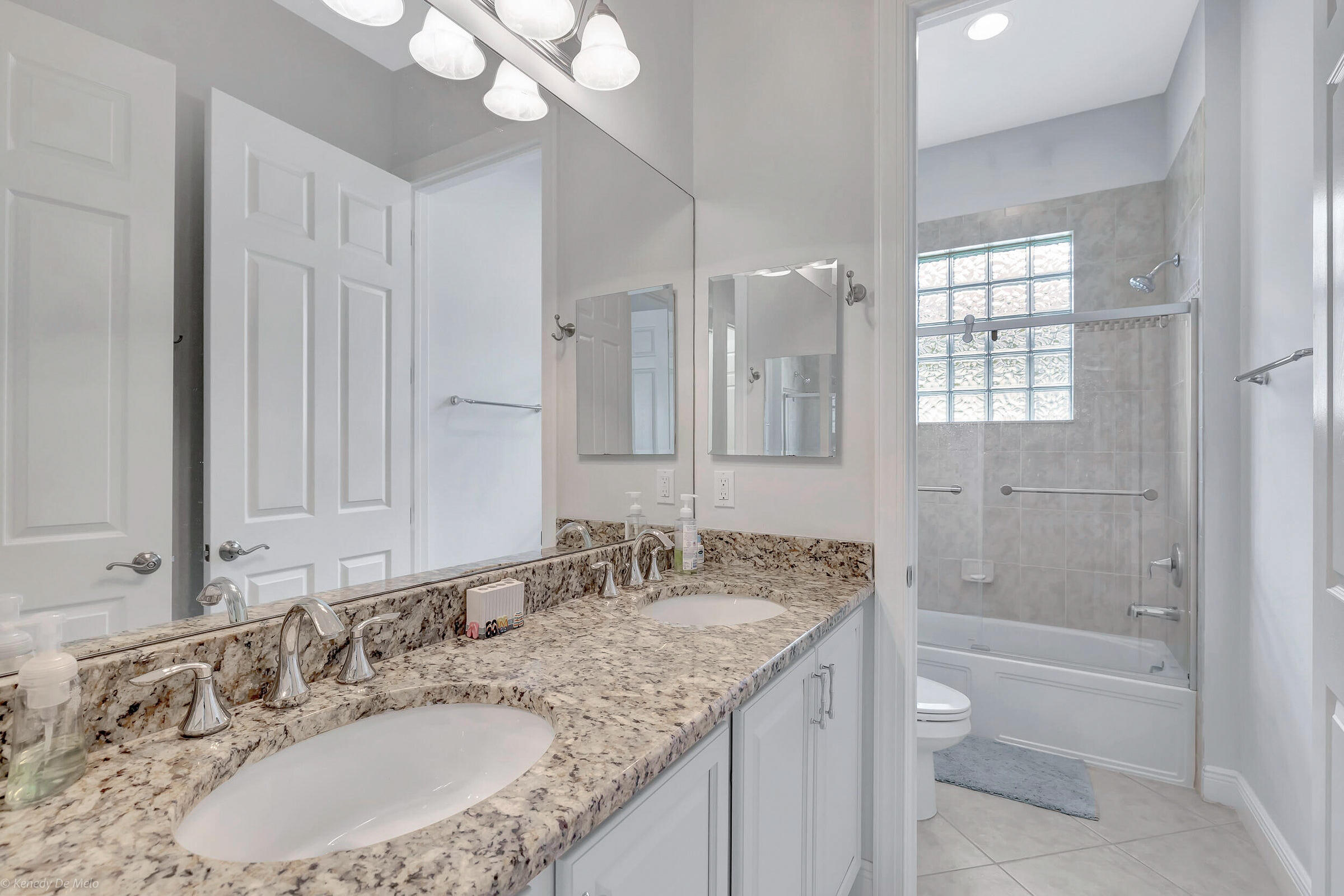 12093 NW Nw 79 Court, Parkland