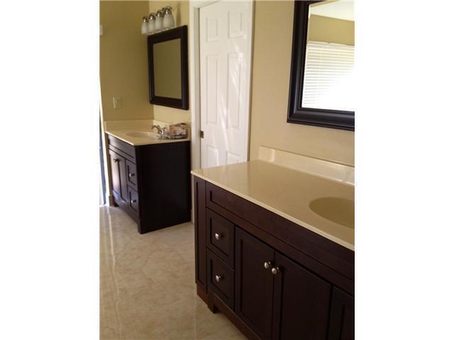 6621 Pond Apple Road