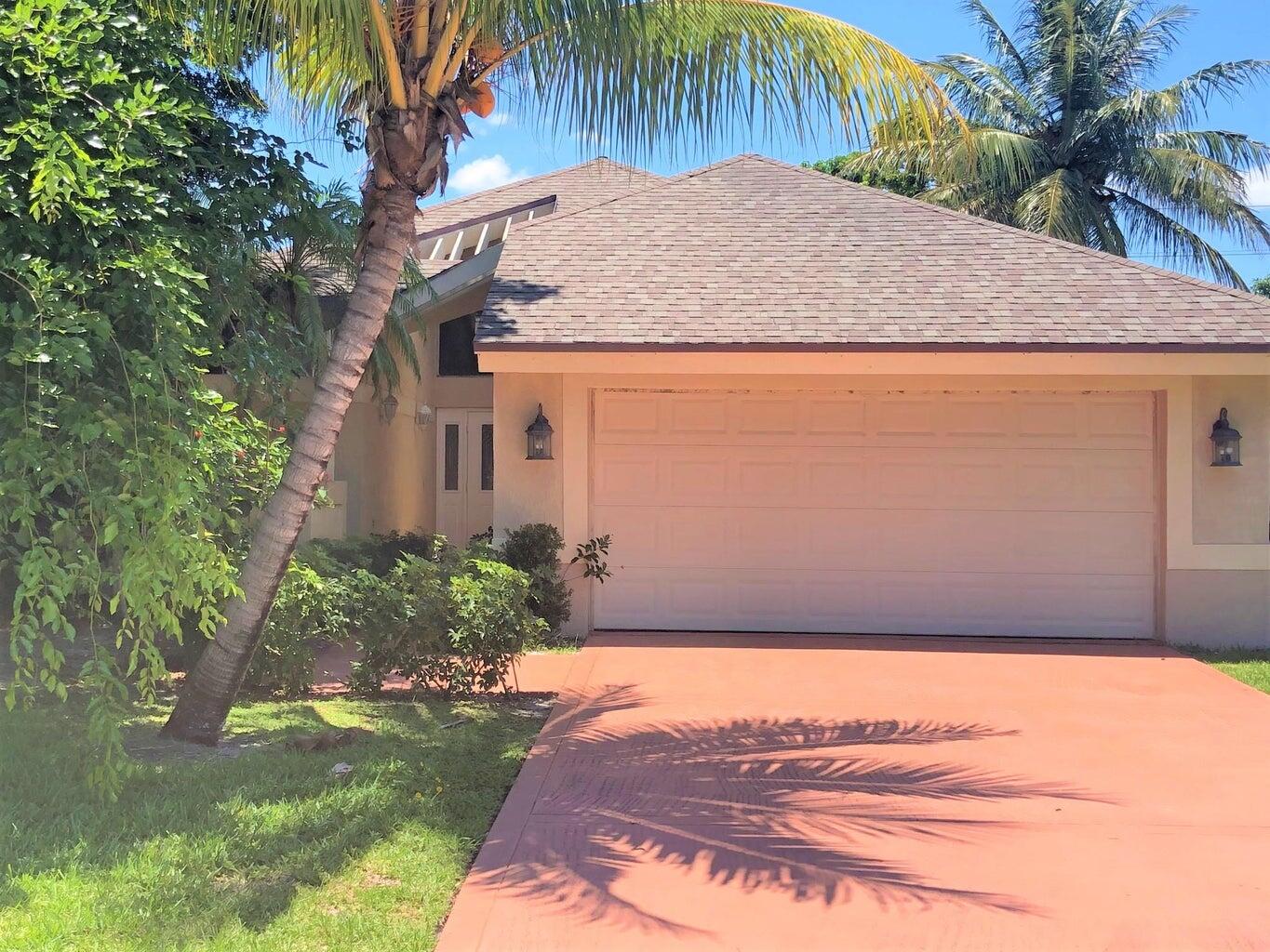 6621 Pond Apple Road