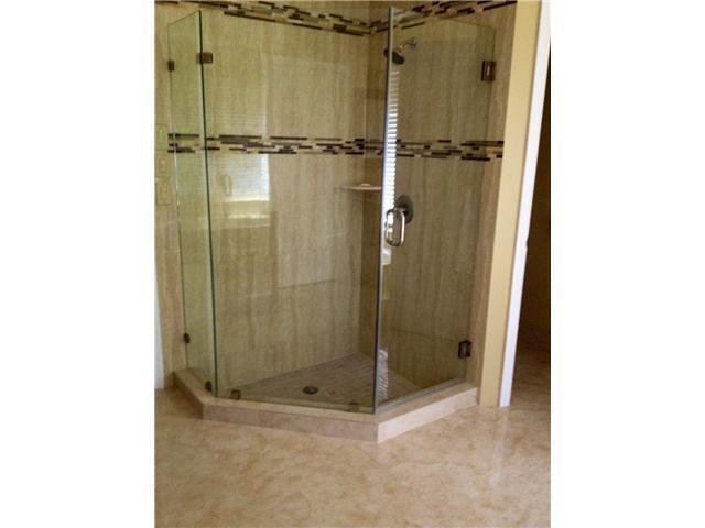 6621 Pond Apple Road