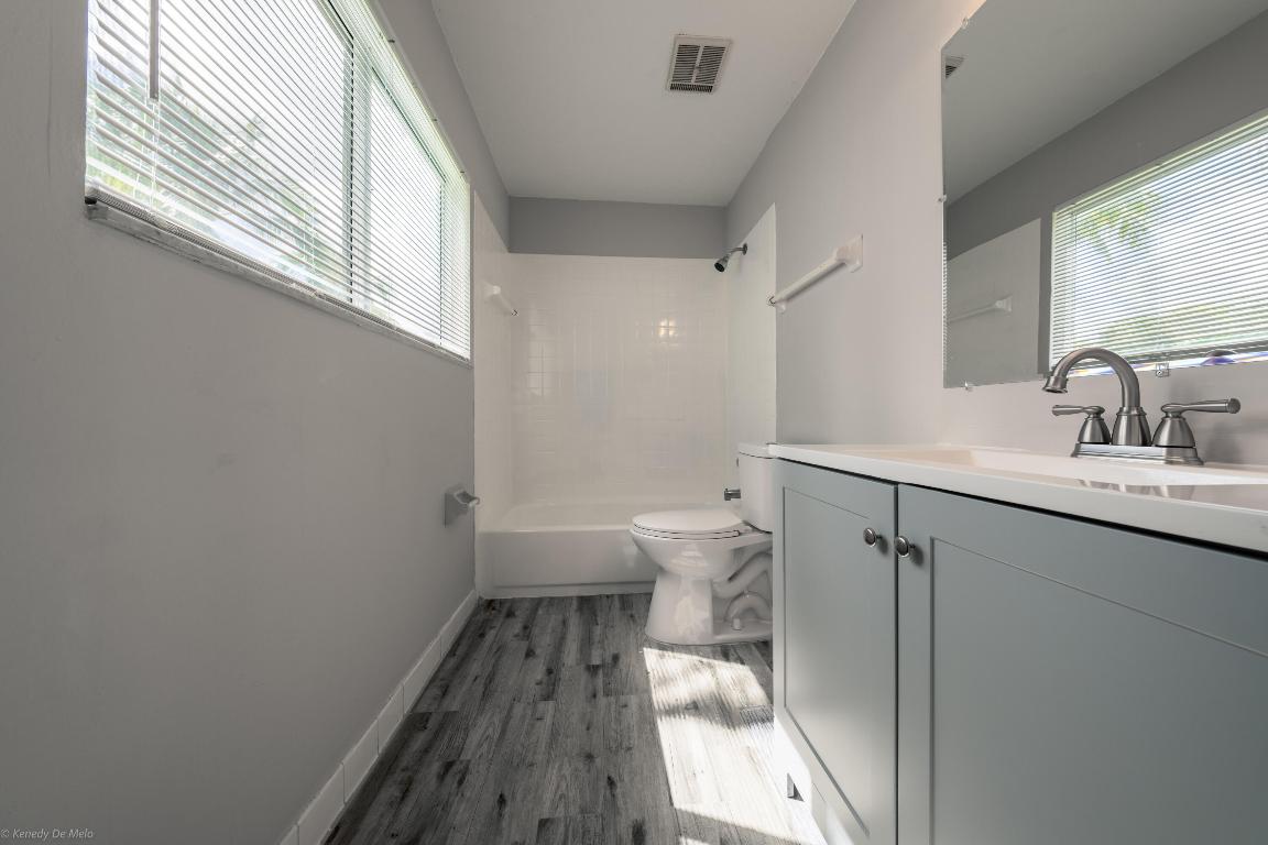 3401 NW 44th Street 206, Lauderdale Lakes Unit: 206