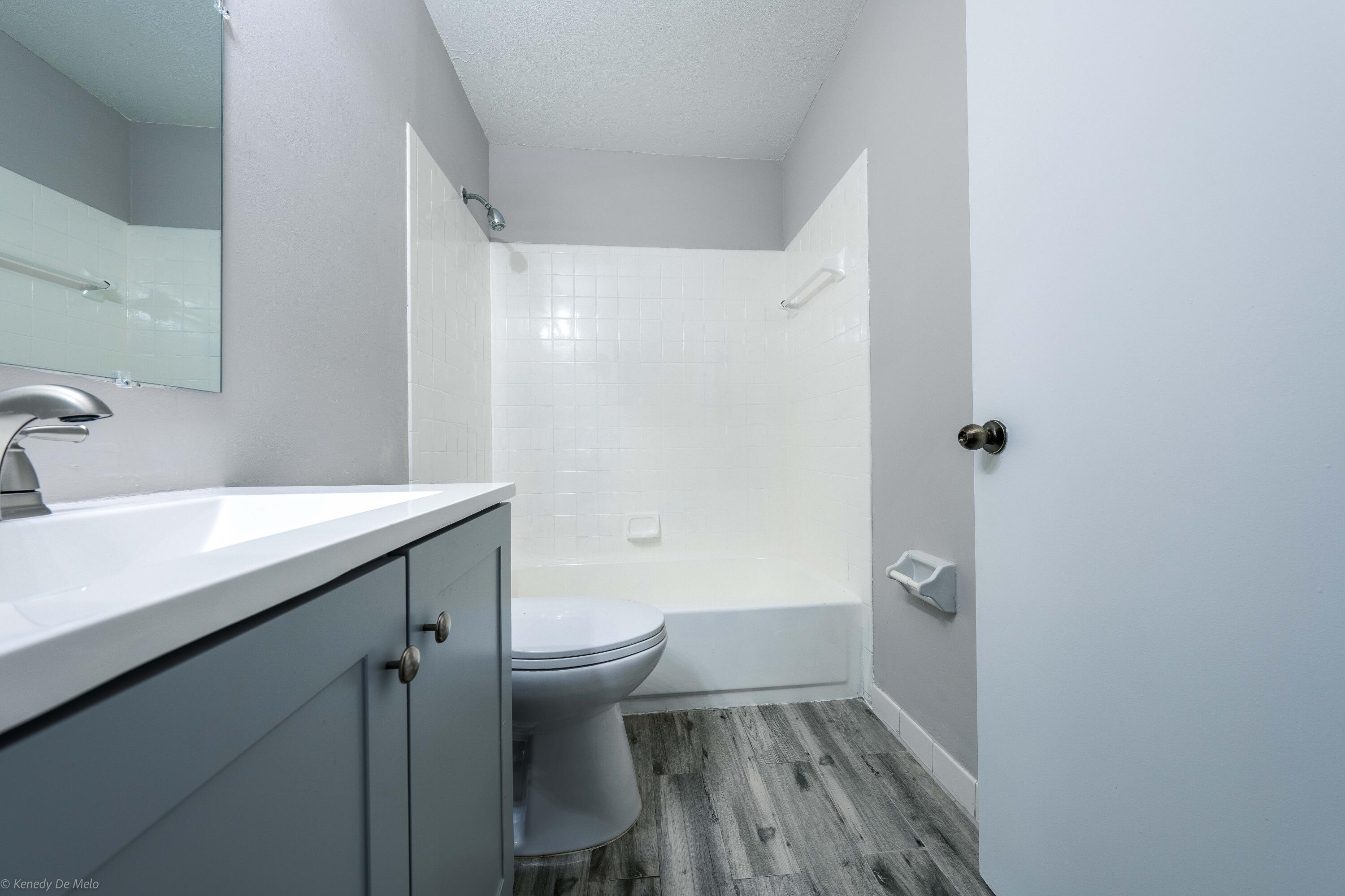 3401 NW 44th Street 206, Lauderdale Lakes Unit: 206