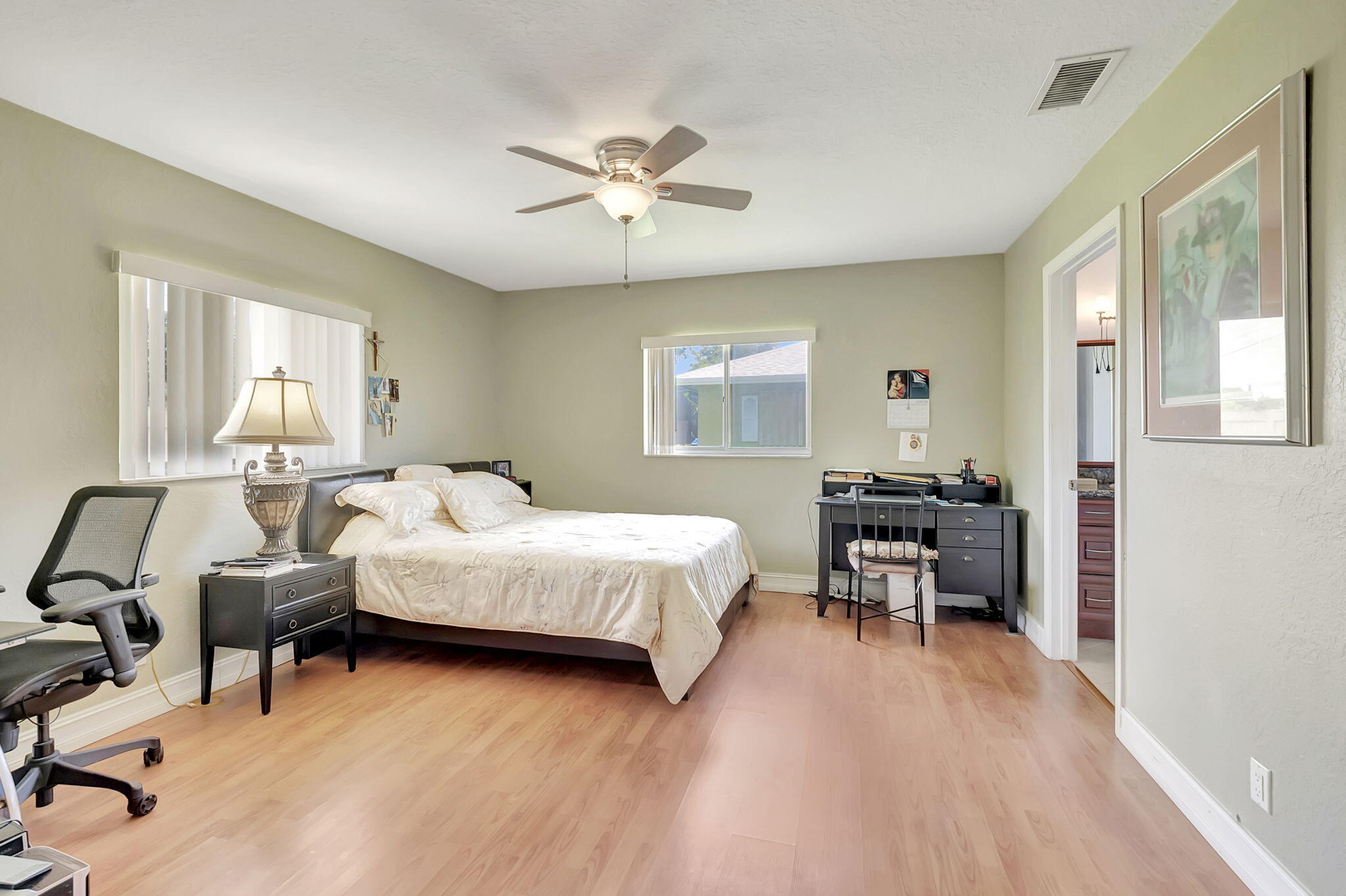 8612 Overset Lane