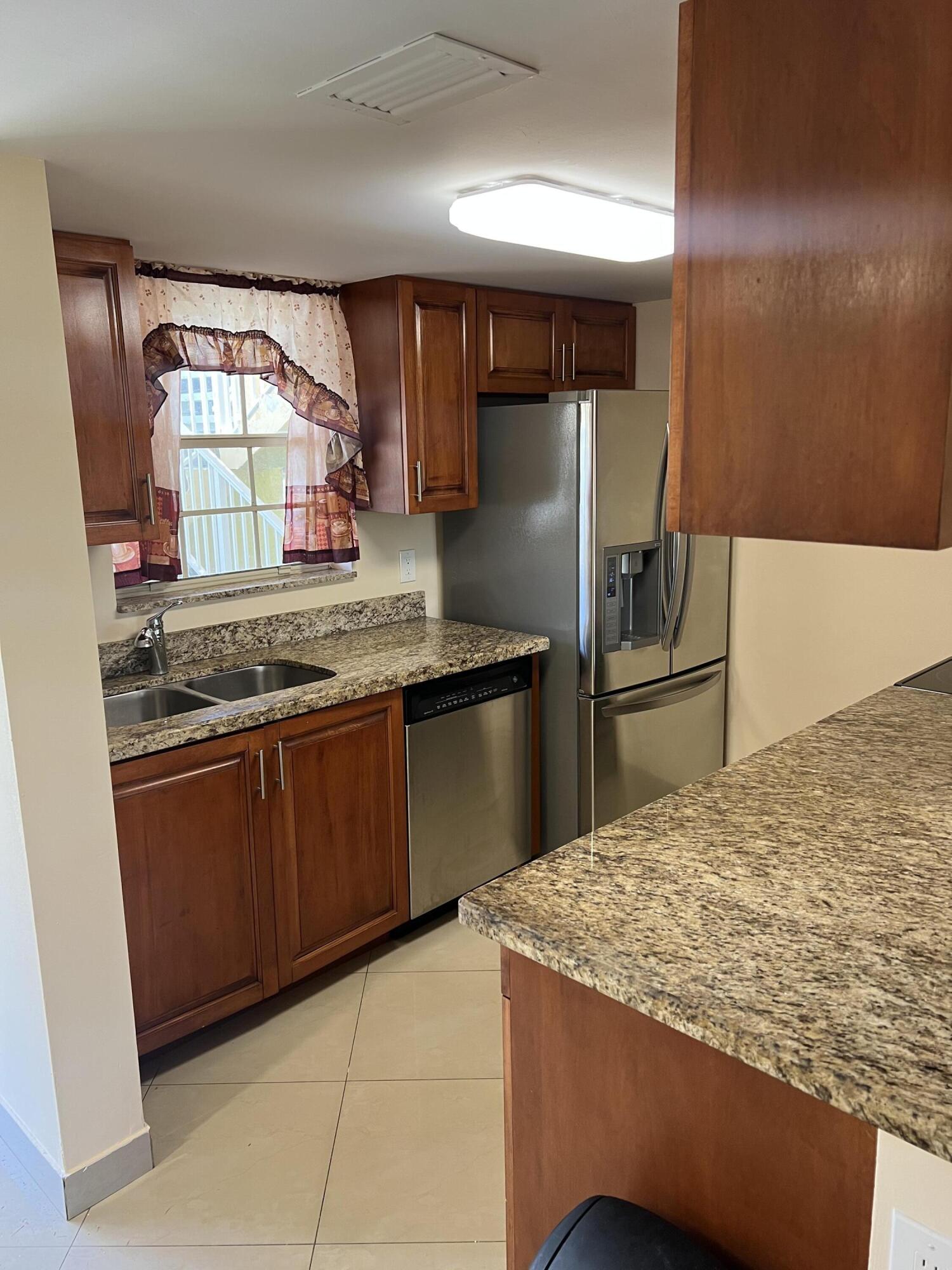 6284 La Costa Drive B