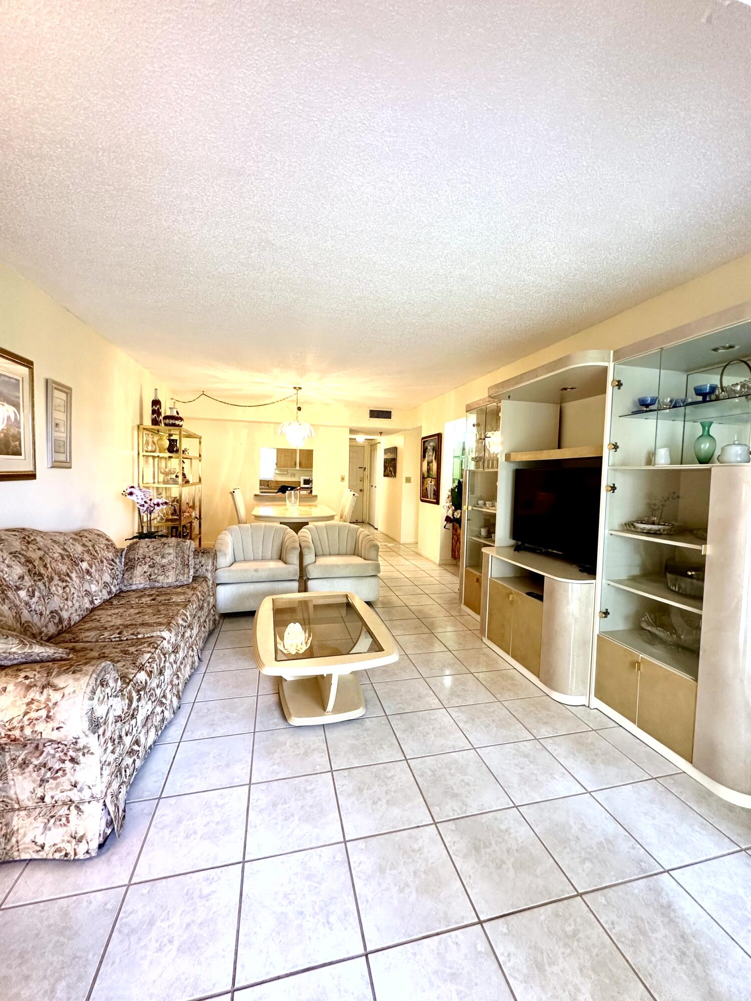 9235 SW 8th Street 303