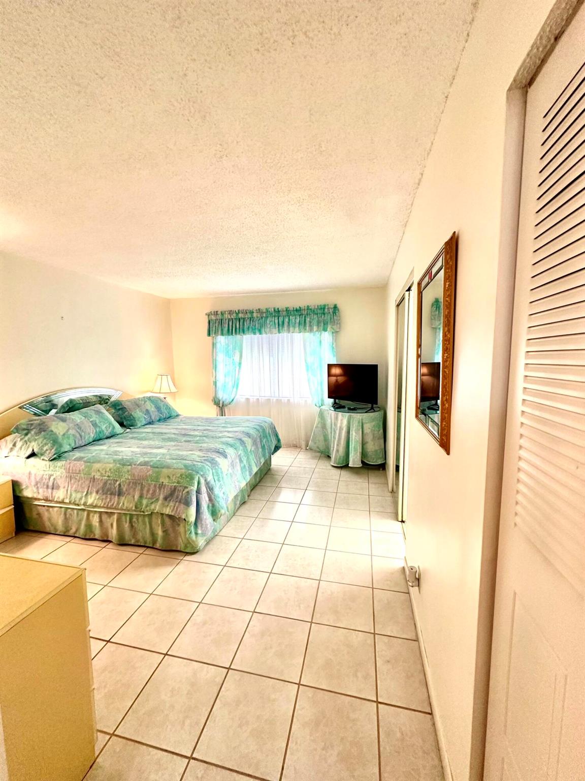 9235 SW 8th Street 303