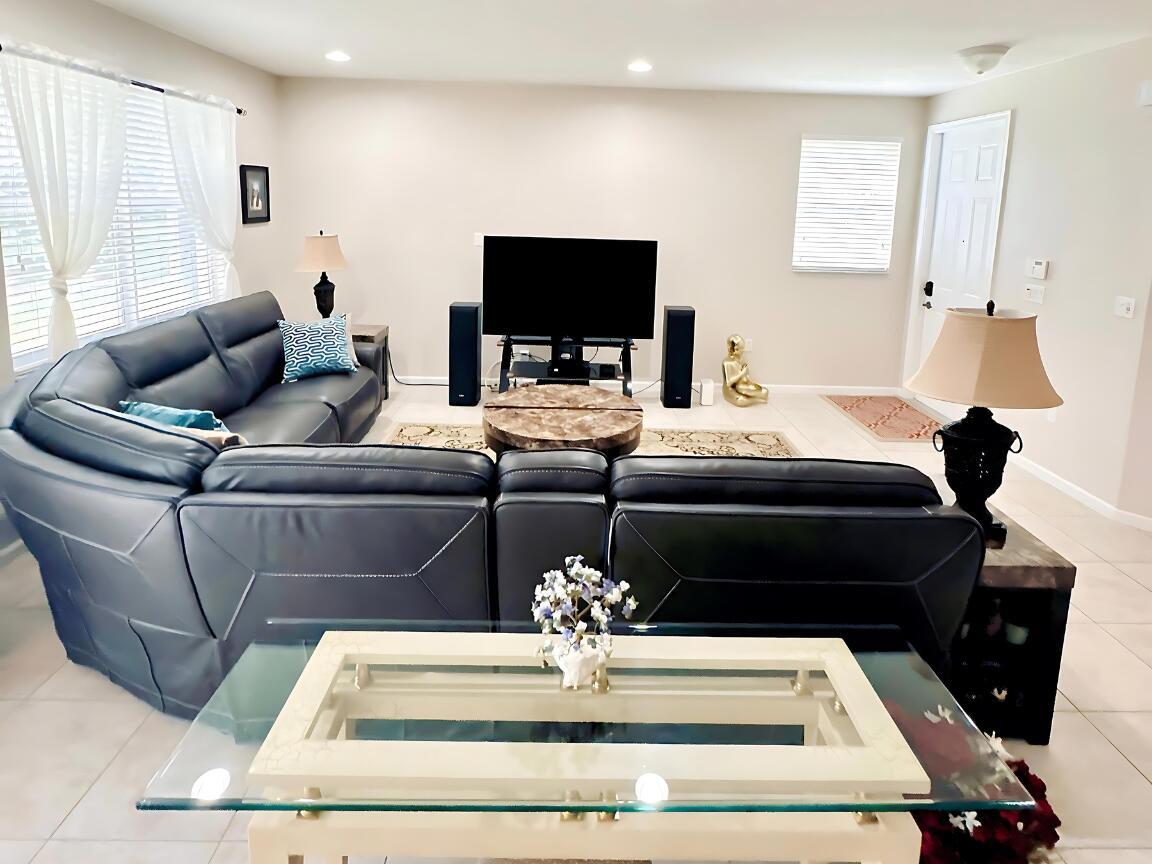 16169 Poppyseed Circle 606