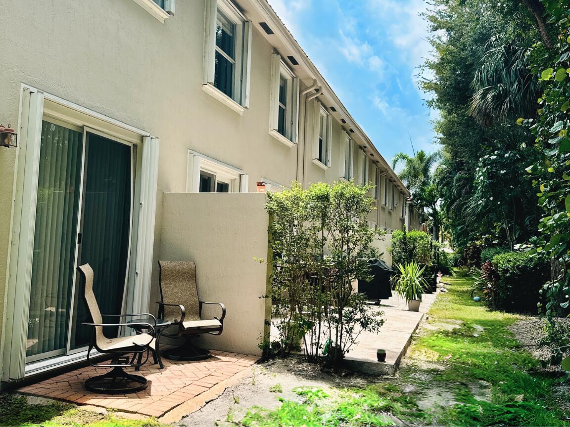 16169 Poppyseed Circle 606