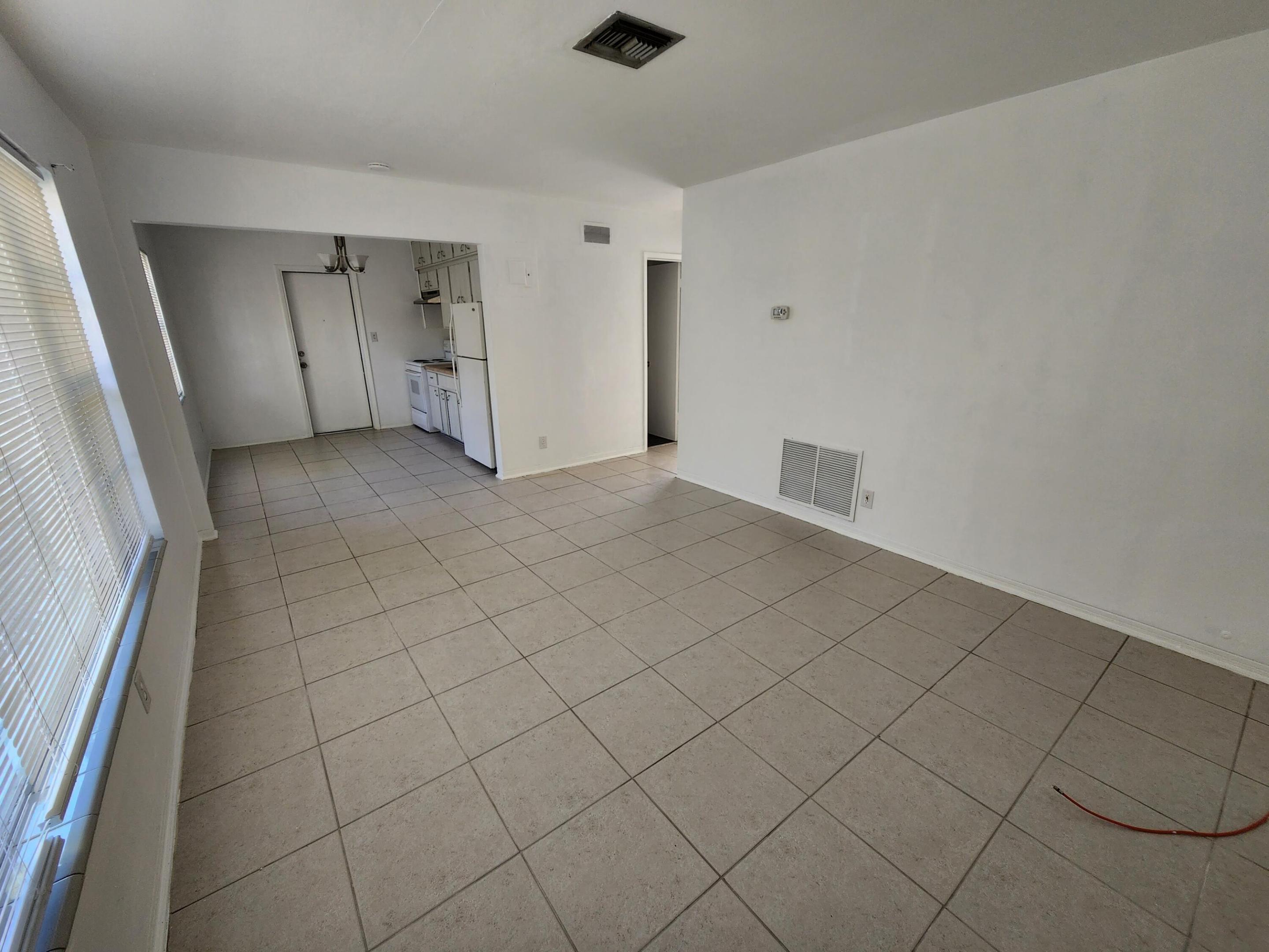 1900 NE 4th Street 1-2