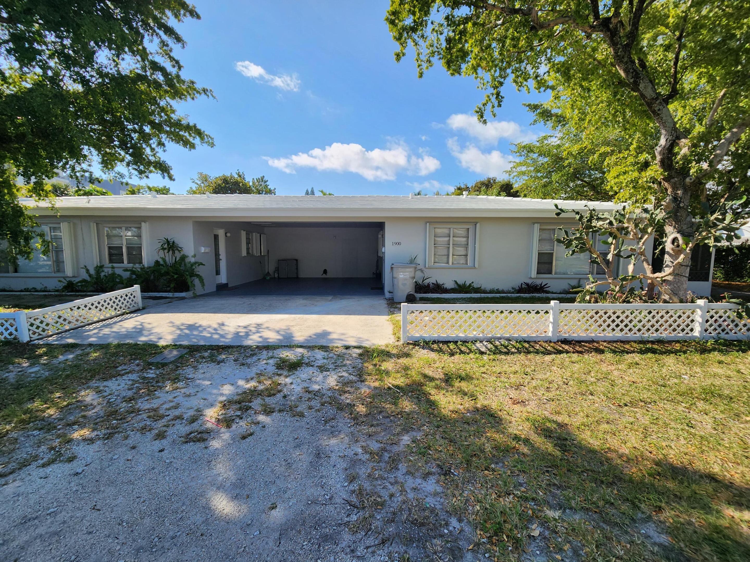 1900 NE 4th Street 1-2