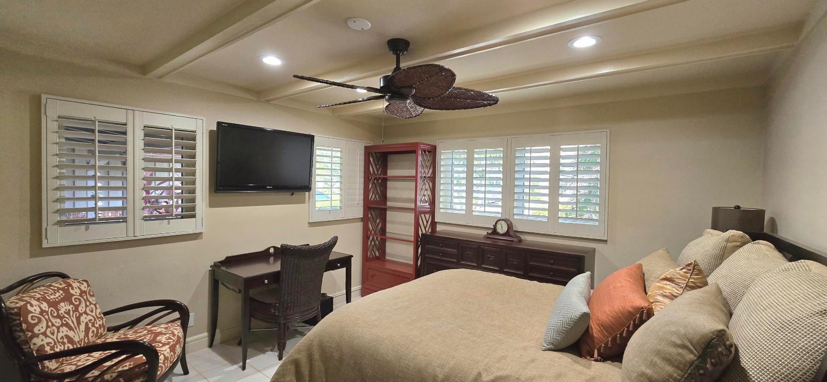 4011 NE 27th Terrace