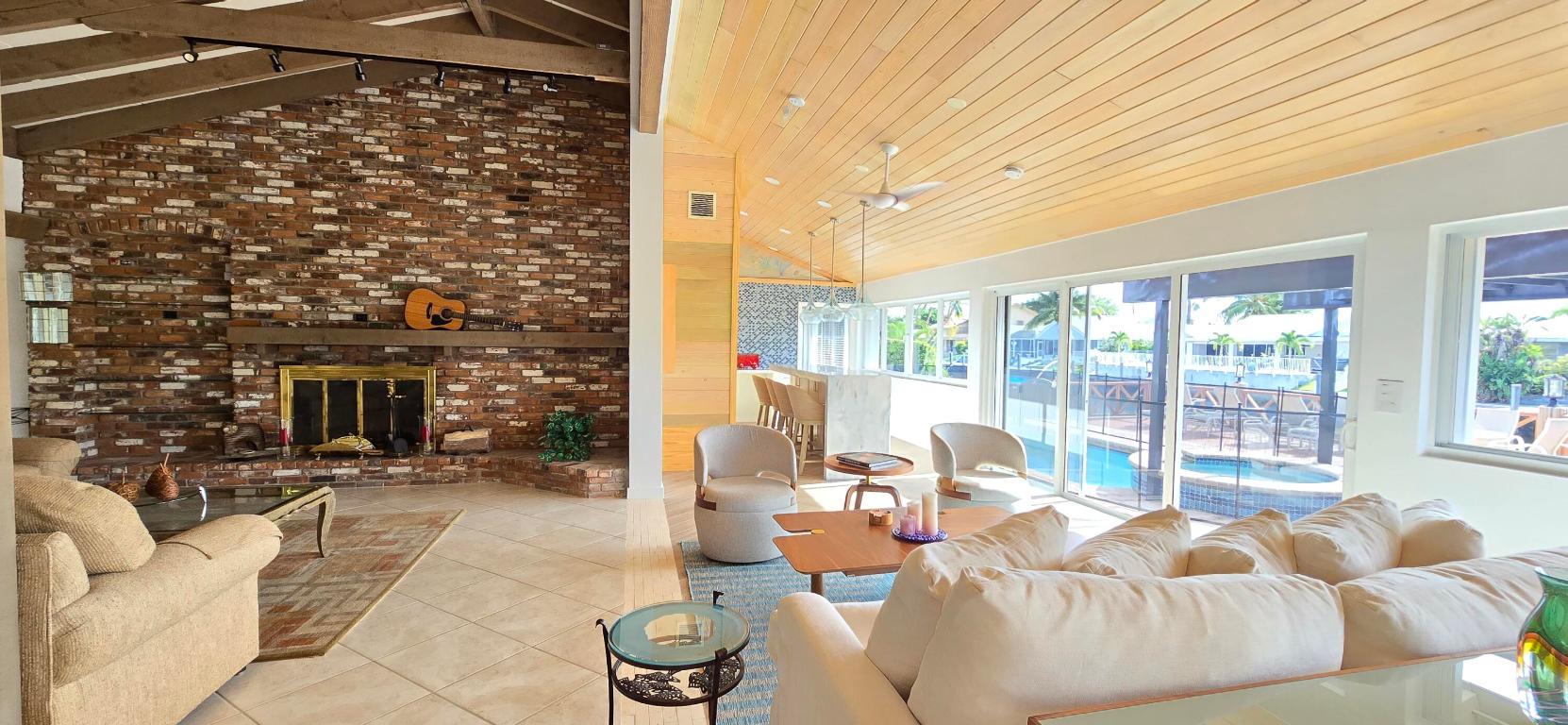 4011 NE 27th Terrace