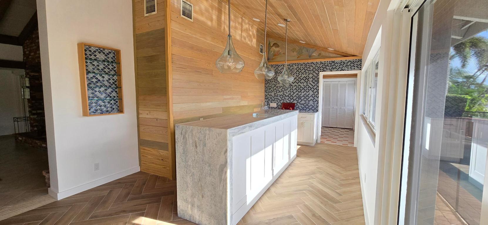 4011 NE 27th Terrace