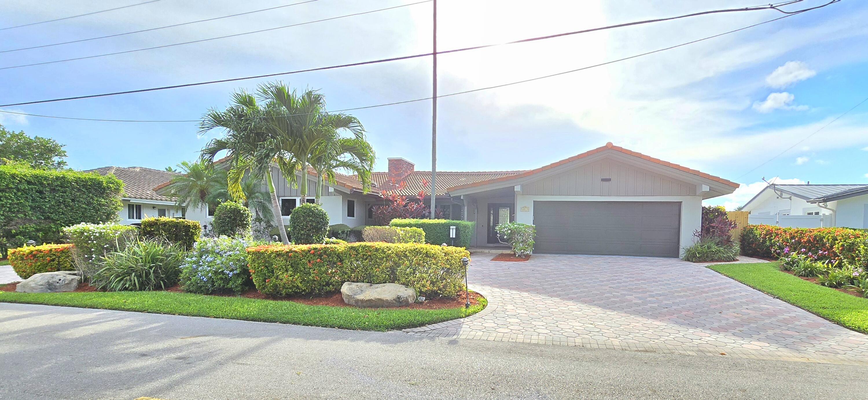 4011 NE 27th Terrace