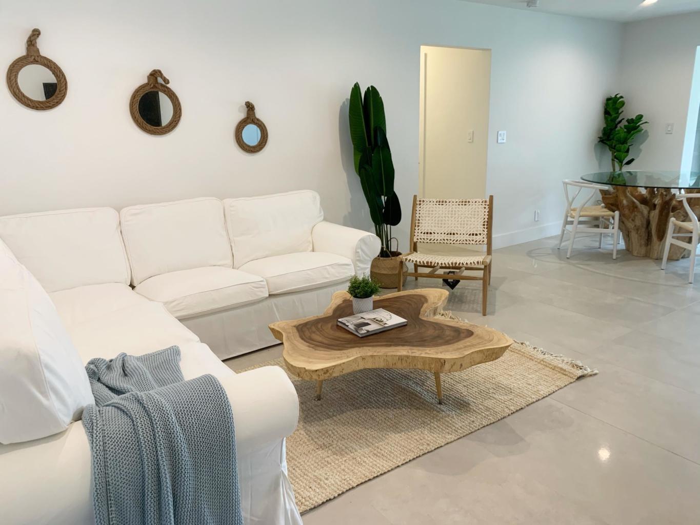 440 NE 34th Street N