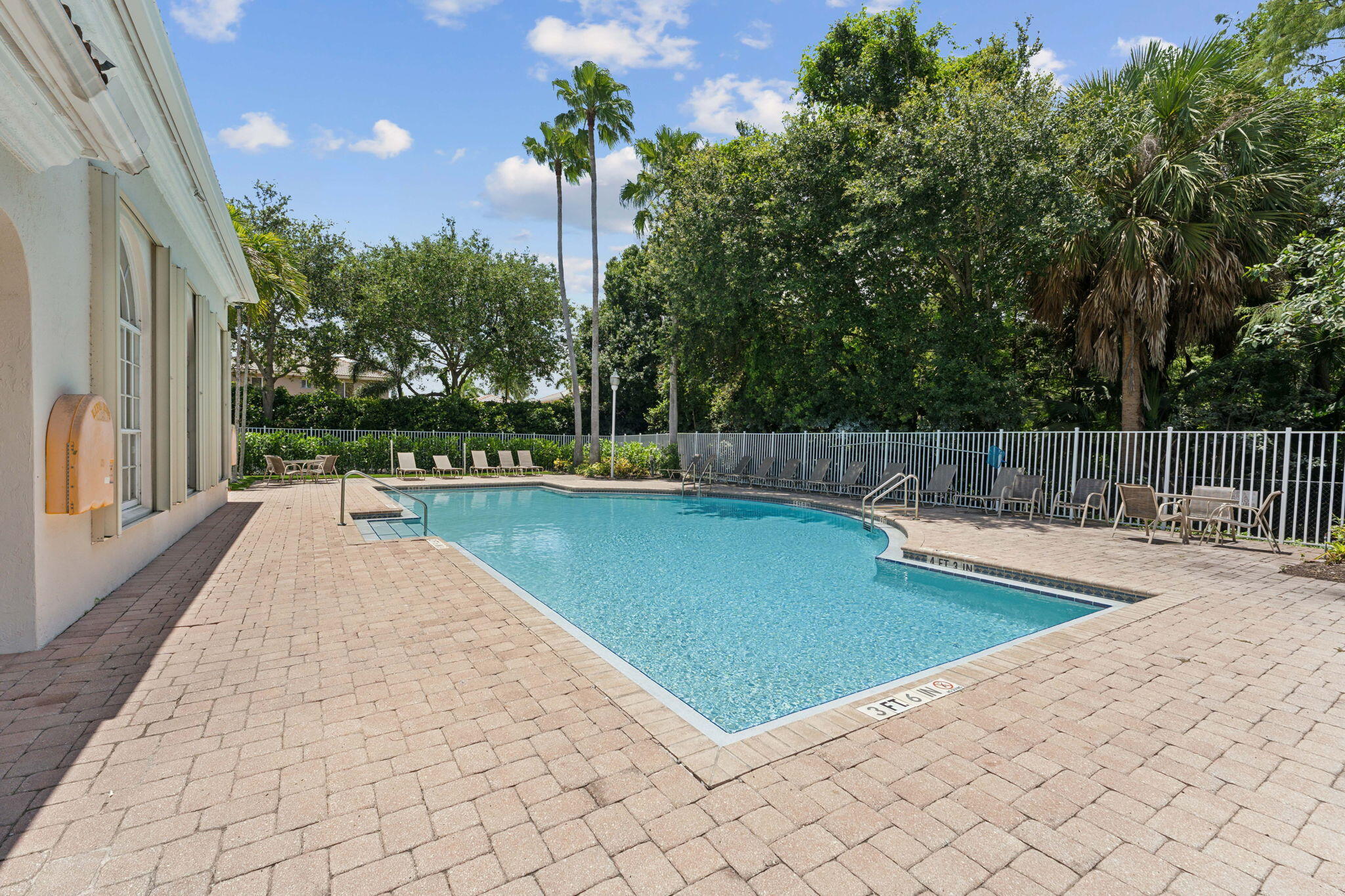 3772 Pebblebrook Court